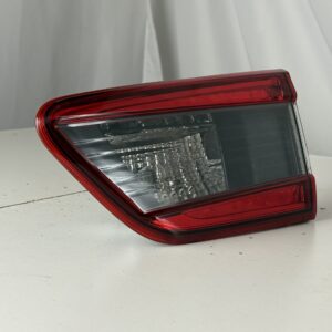2020-2023 Subaru Crosstrek Passenger Inner Taillight - Image 12