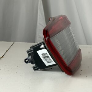 2020-2023 Subaru Crosstrek Passenger Inner Taillight - Image 11