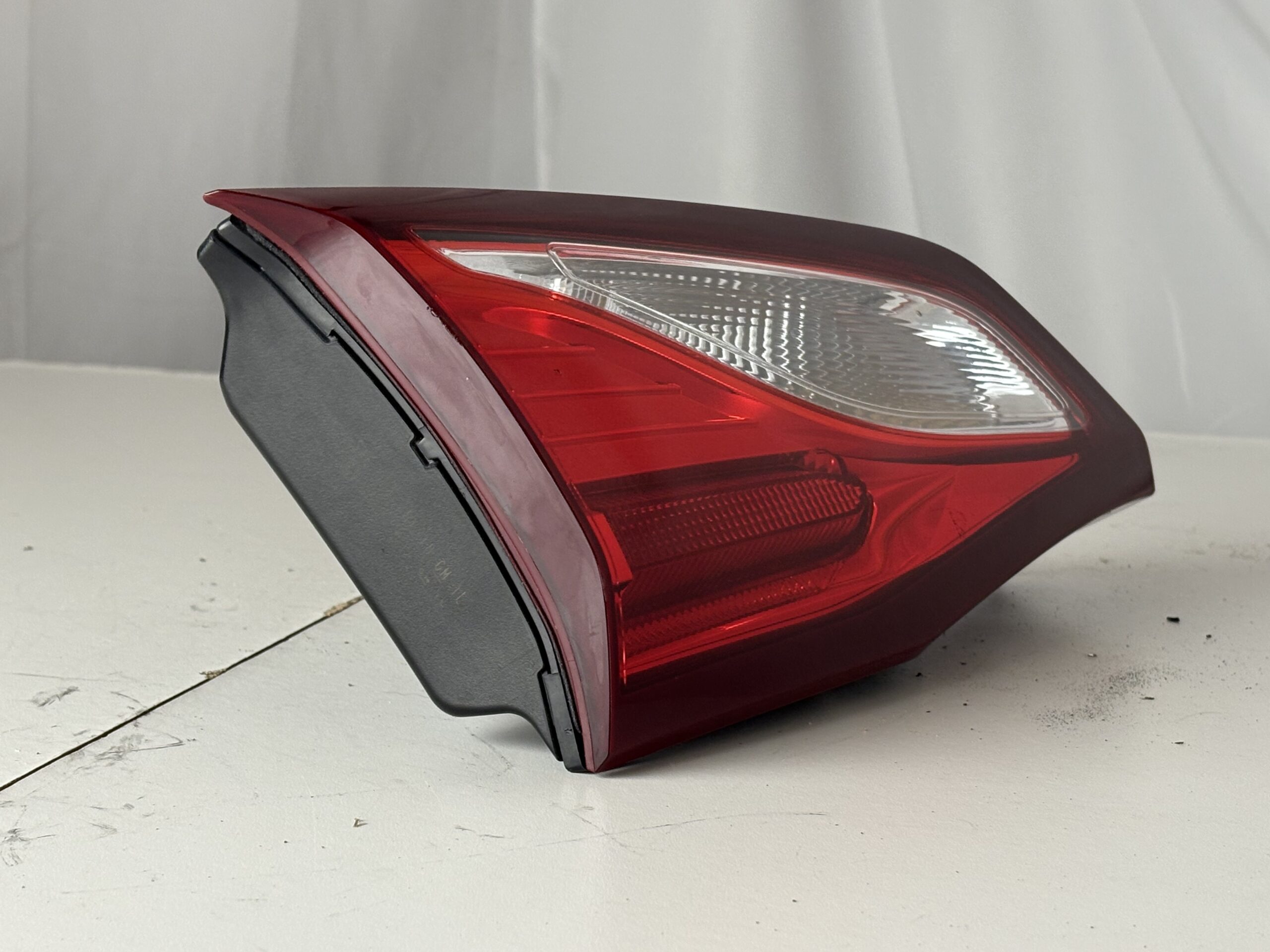 2018-2021 Chevrolet Equinox Driver Inner Taillight