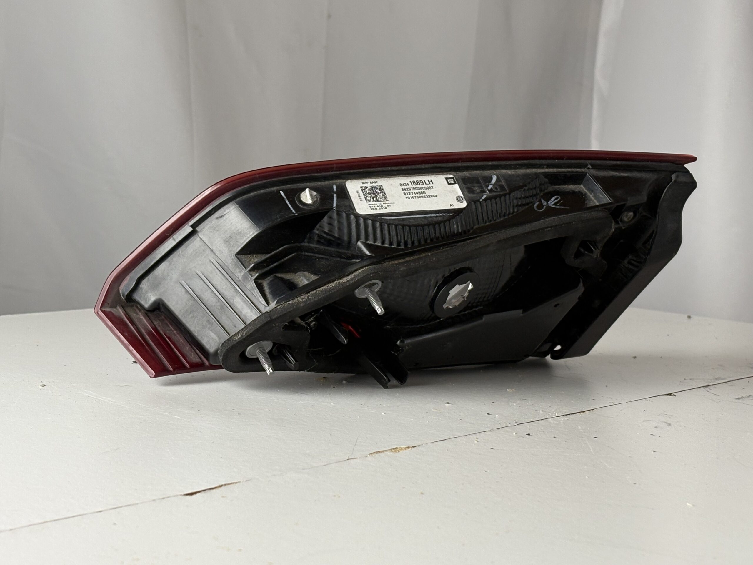 2018-2021 Chevrolet Equinox Driver Inner Taillight