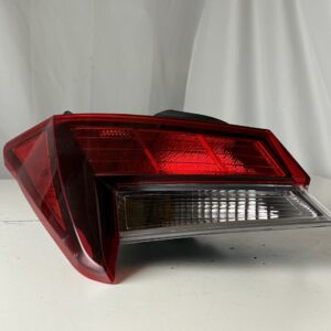 2021-2025 Hyundai Elantra Driver Taillight - Image 1