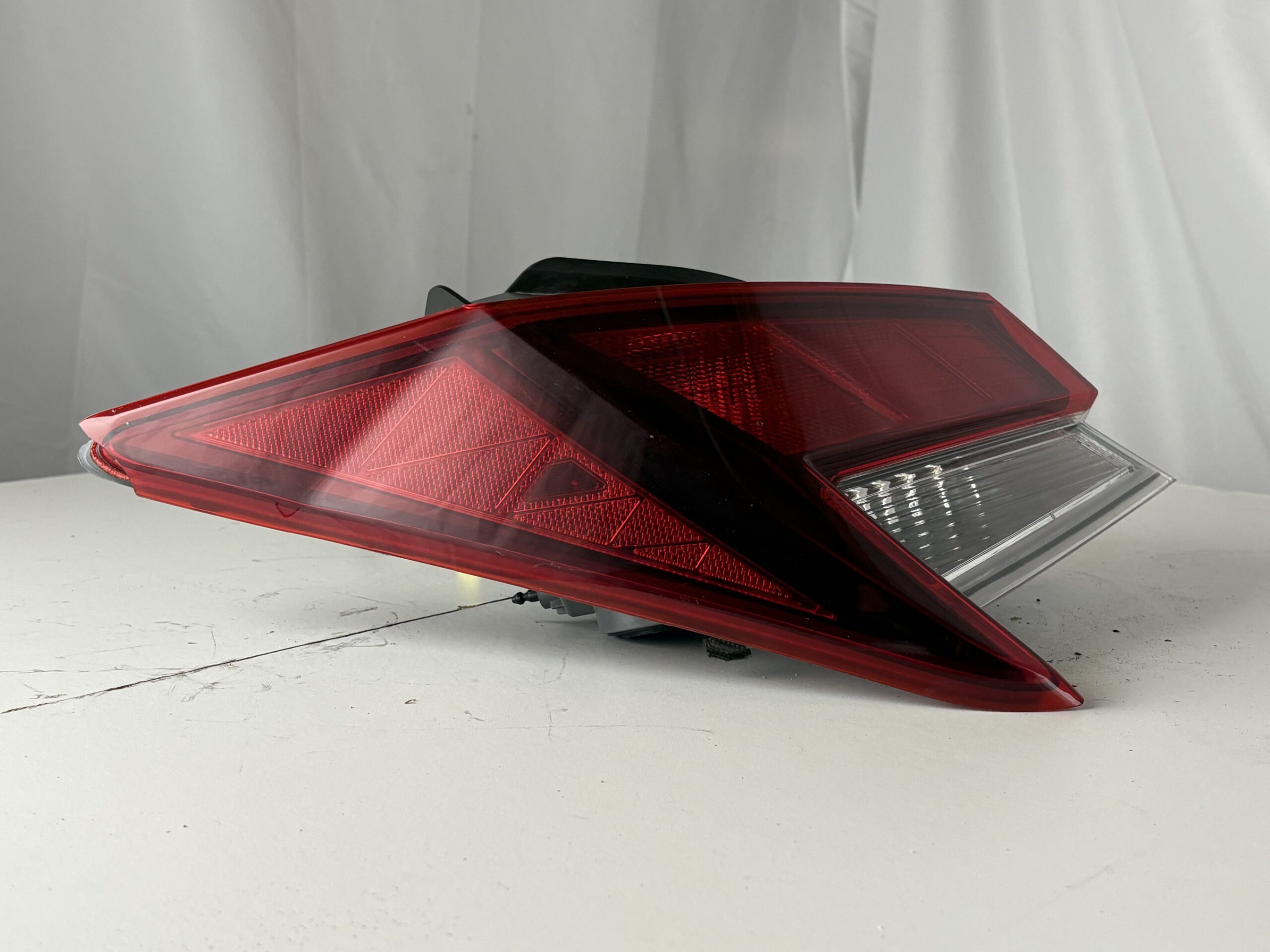 2021-2025 Hyundai Elantra Driver Taillight