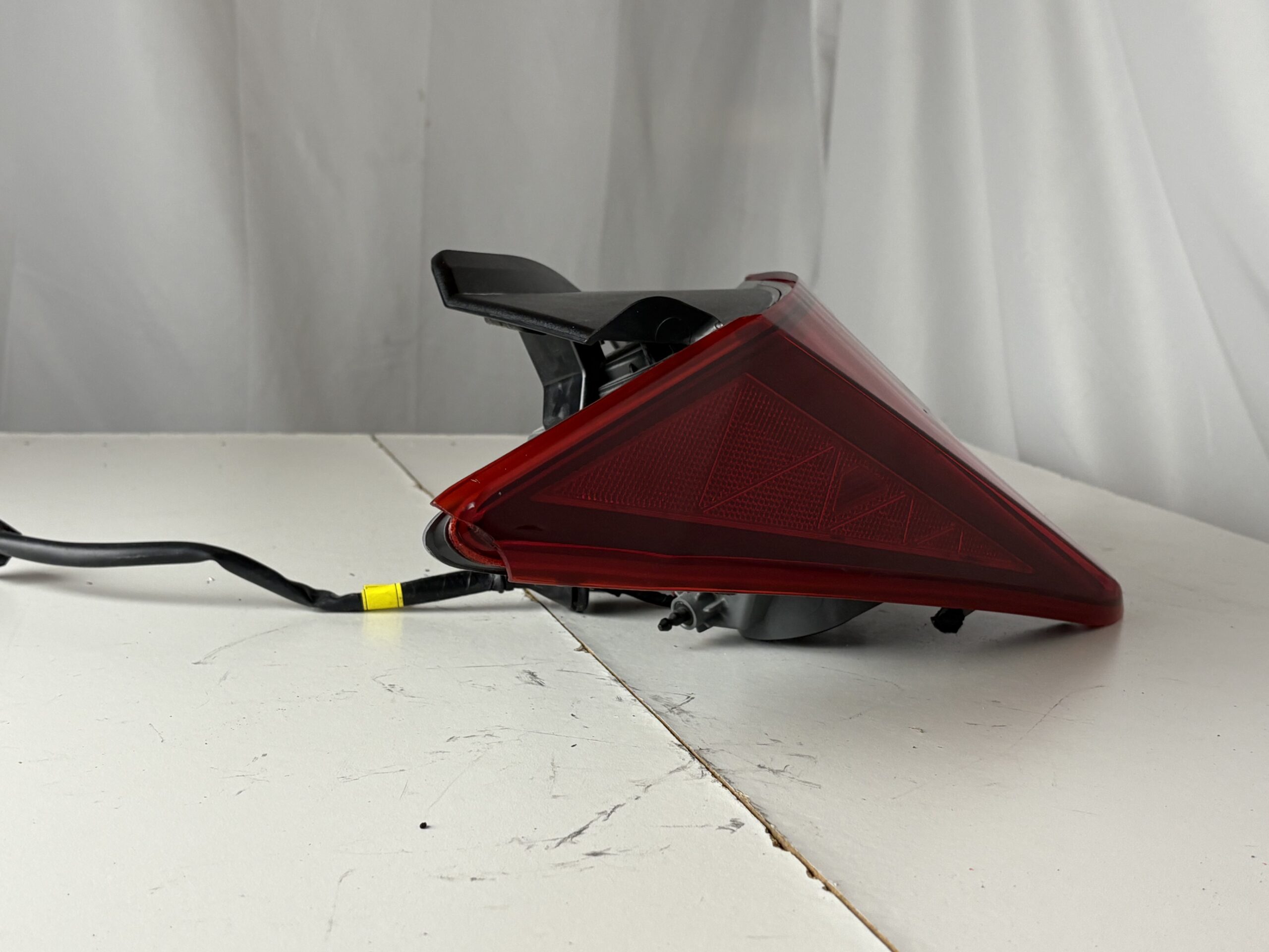 2021-2025 Hyundai Elantra Driver Taillight