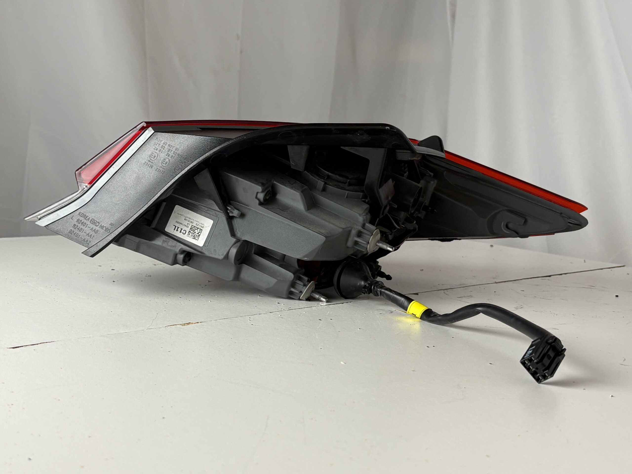 2021-2025 Hyundai Elantra Driver Taillight