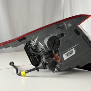 2021-2025 Hyundai Elantra Driver Taillight - Image 7
