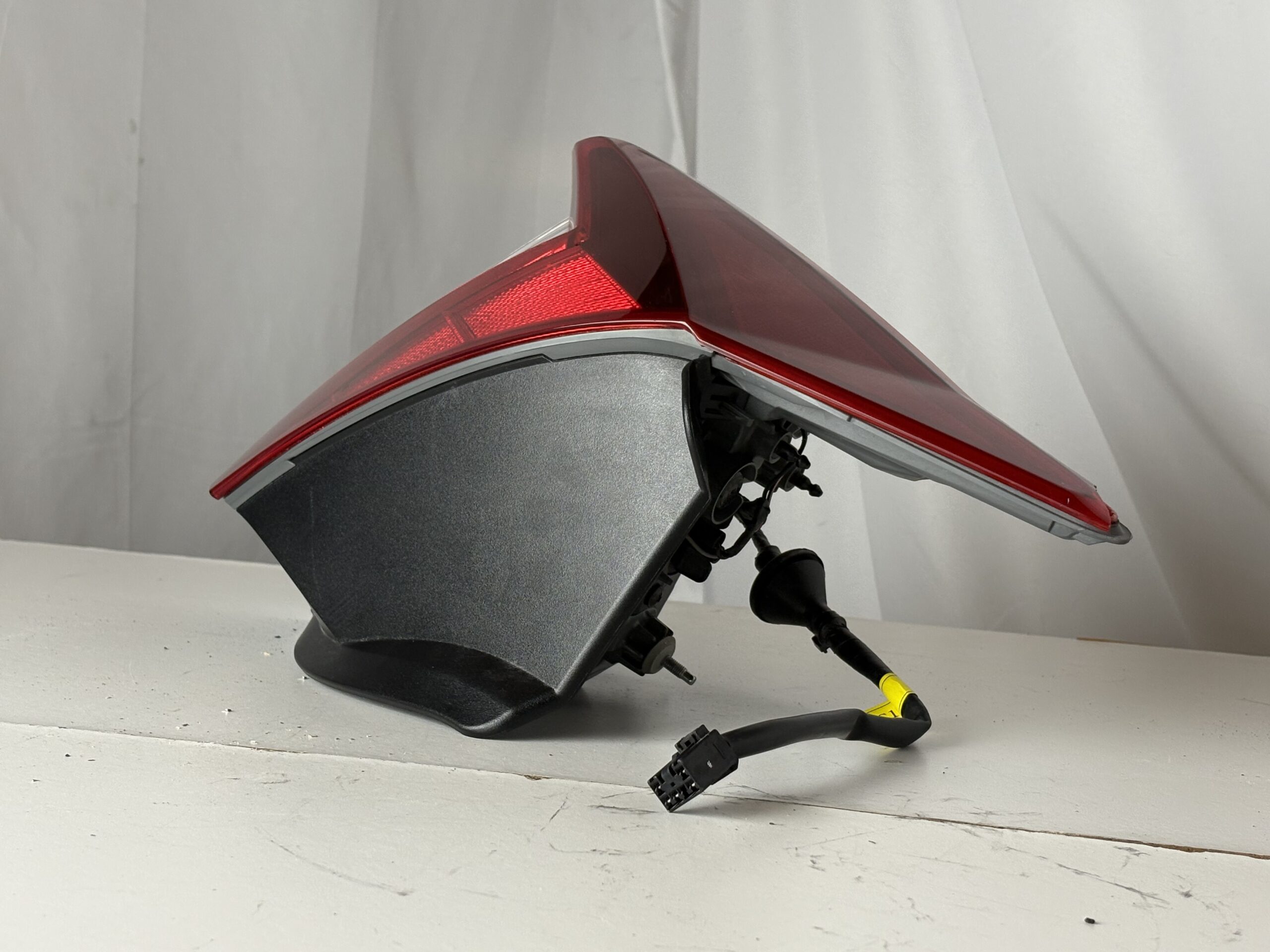 2021-2025 Hyundai Elantra Driver Taillight