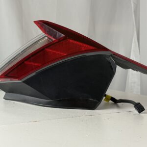 2021-2025 Hyundai Elantra Driver Taillight - Image 6