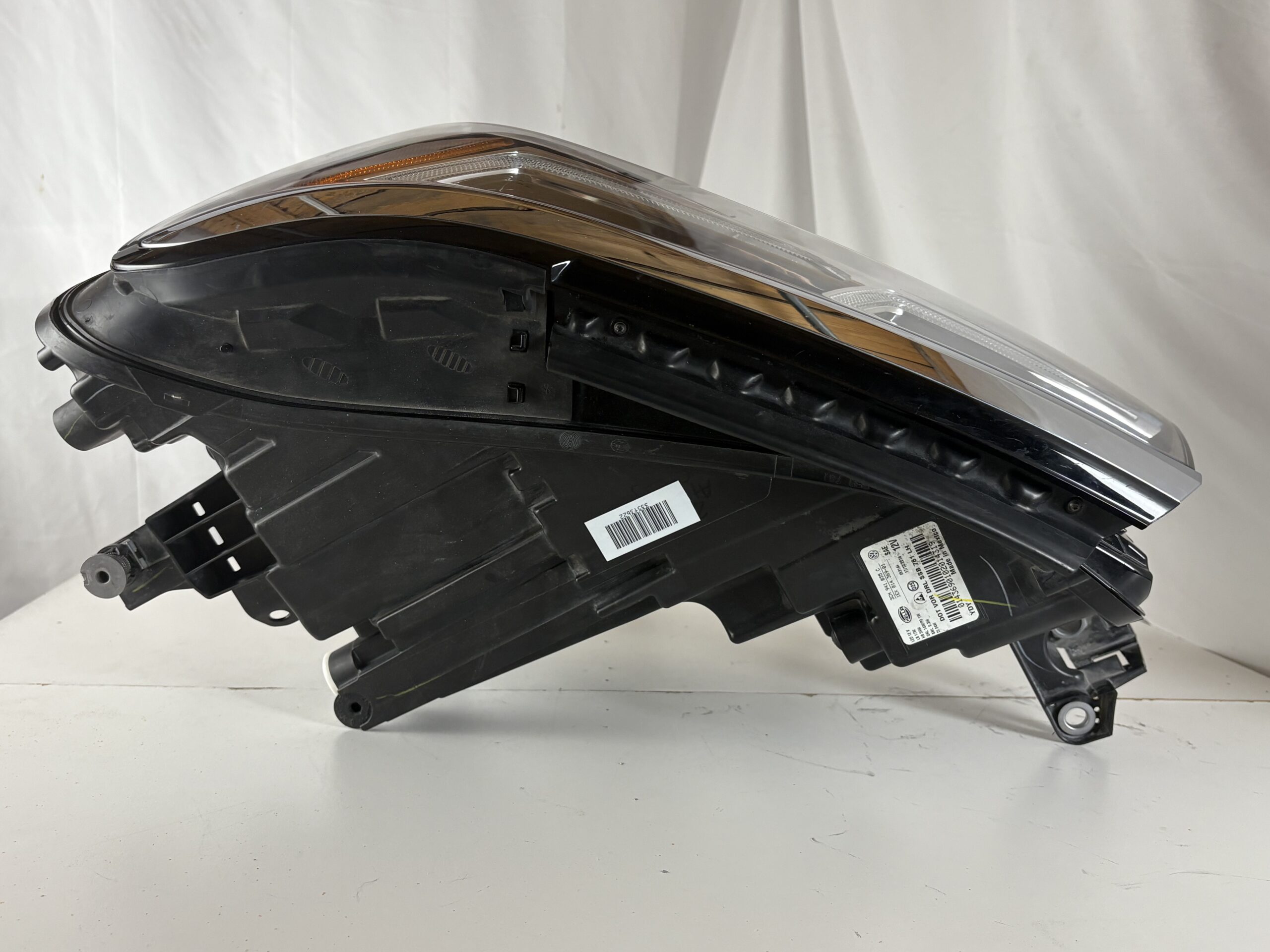 2020-2023 Volkswagen Atlas Cross Sport Driver Headlight