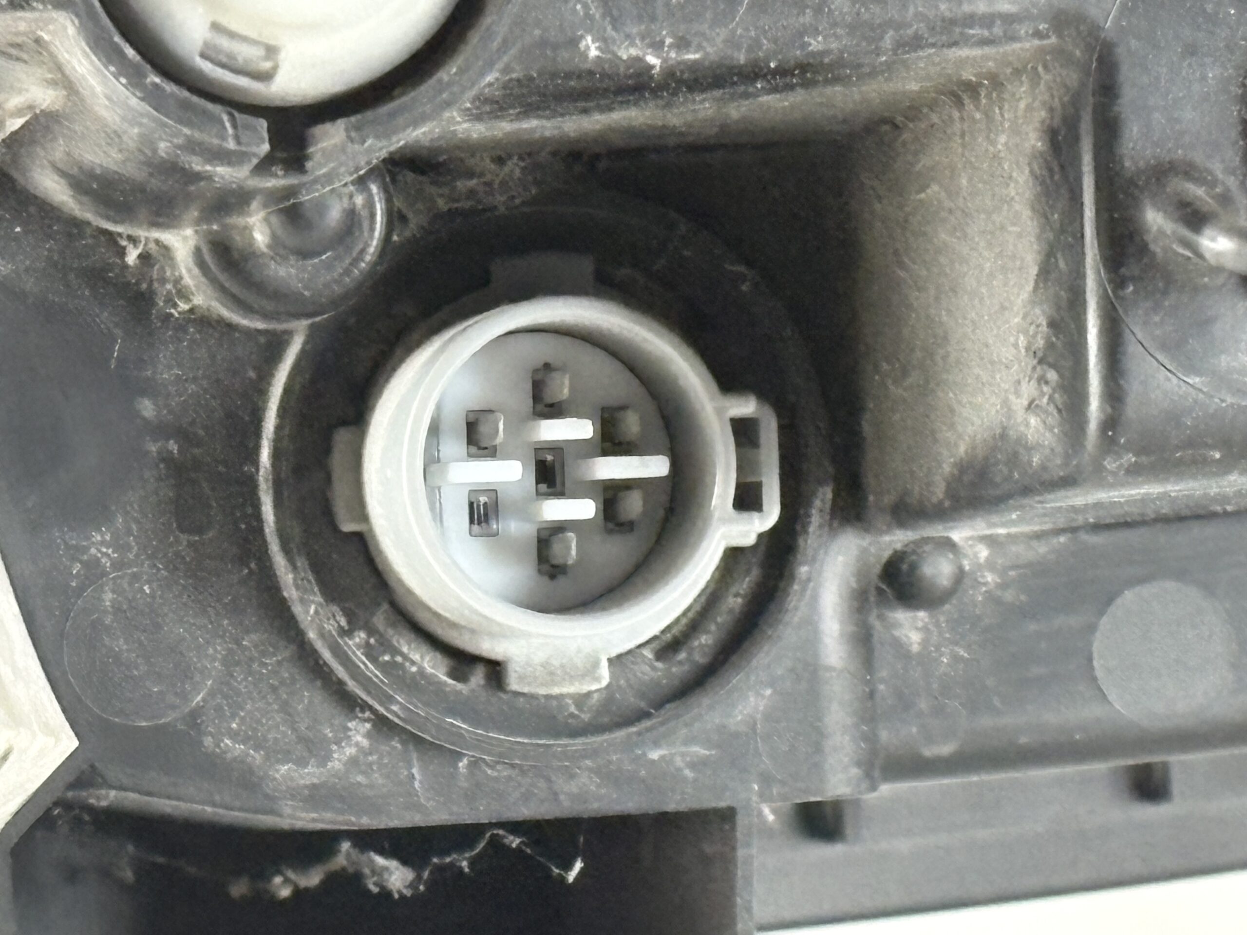 2016-2023 Mazda CX-9 Driver Headlight