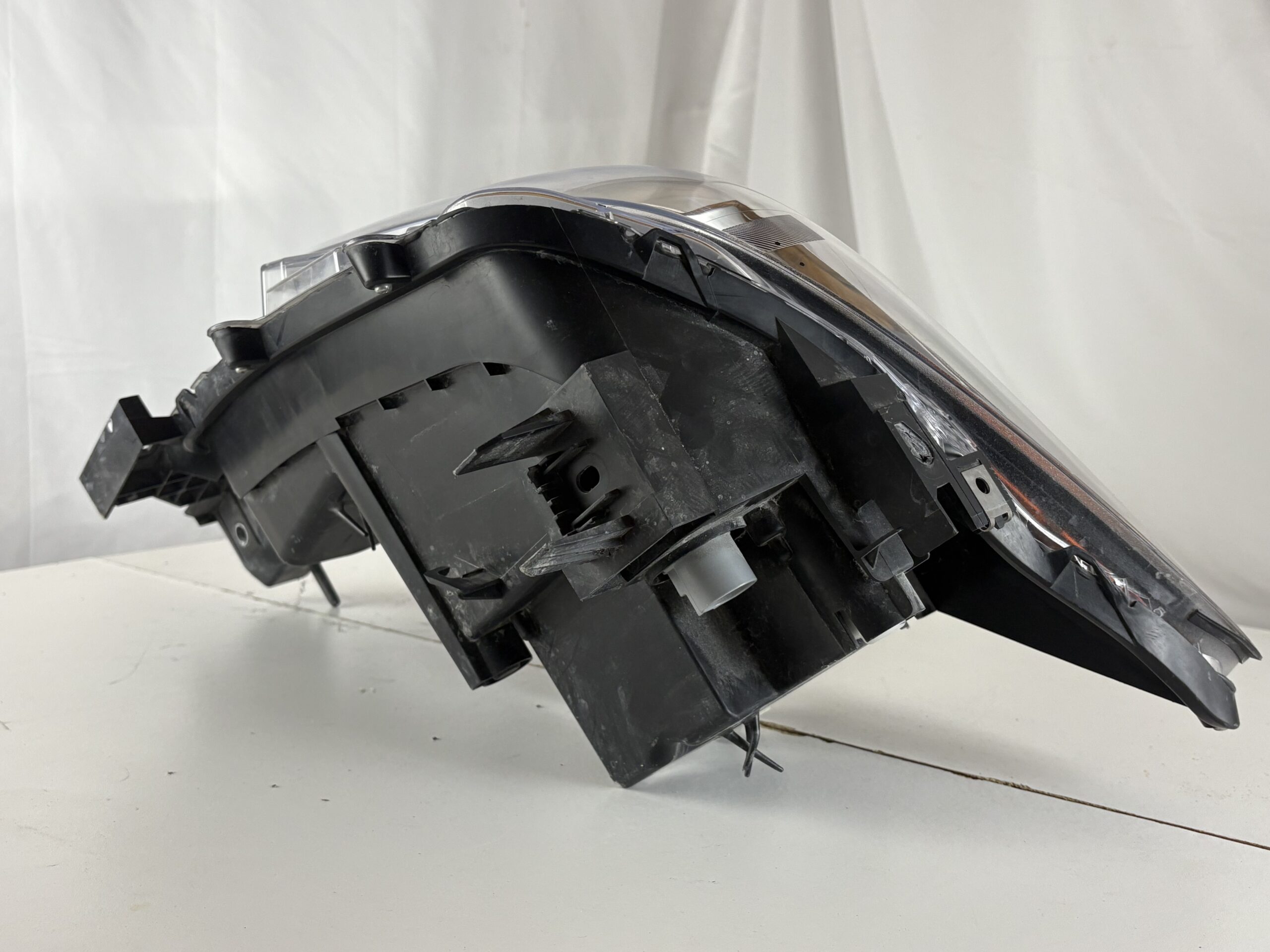 2016-2023 Mazda CX-9 Driver Headlight