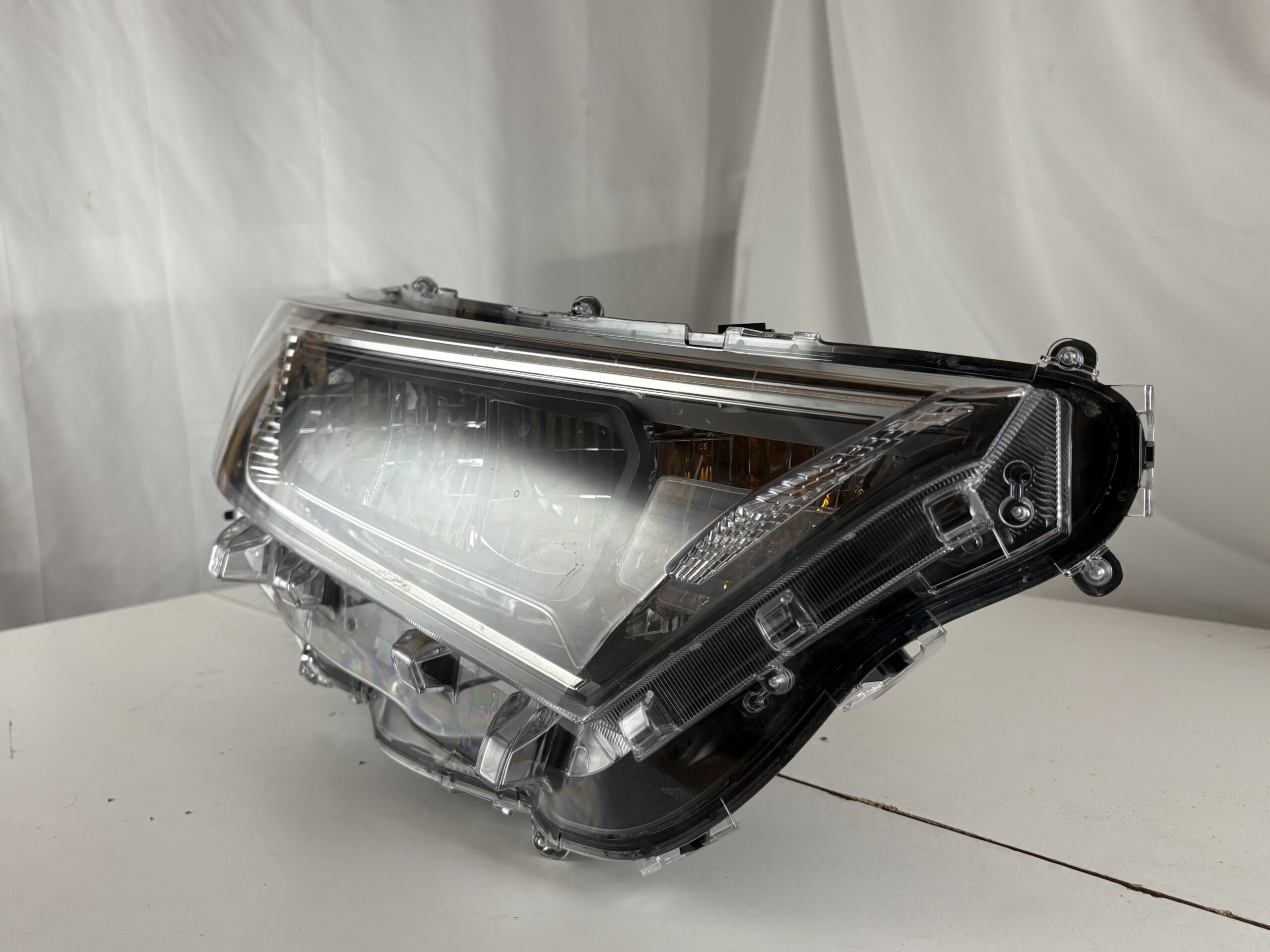 2019-2024 Toyota RAV4 Passenger Headlight