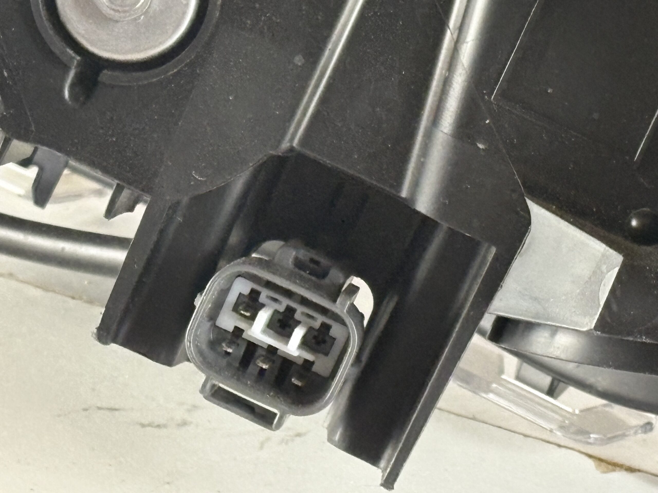 2019-2024 Toyota RAV4 Passenger Headlight