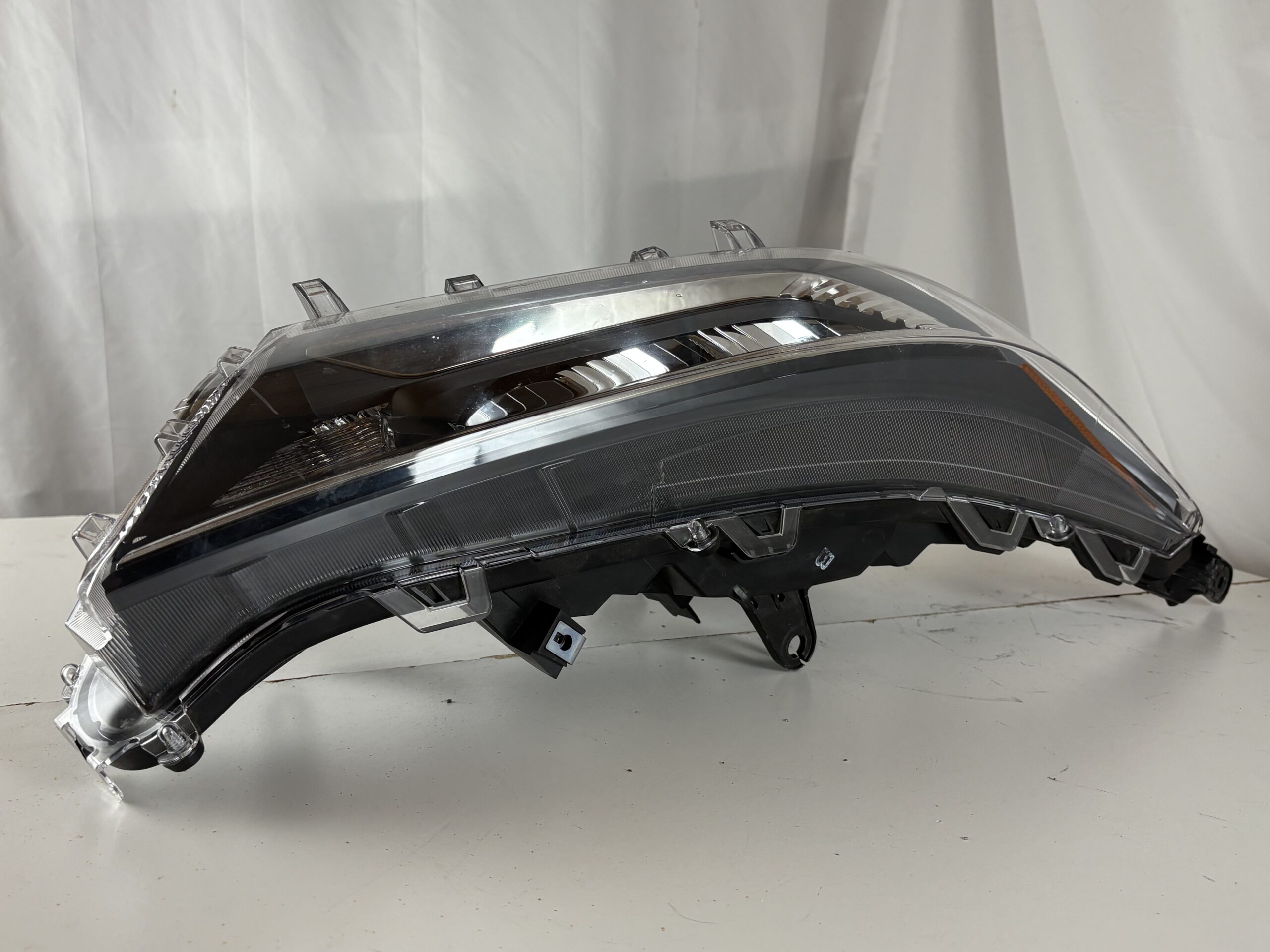2019-2024 Toyota RAV4 Passenger Headlight