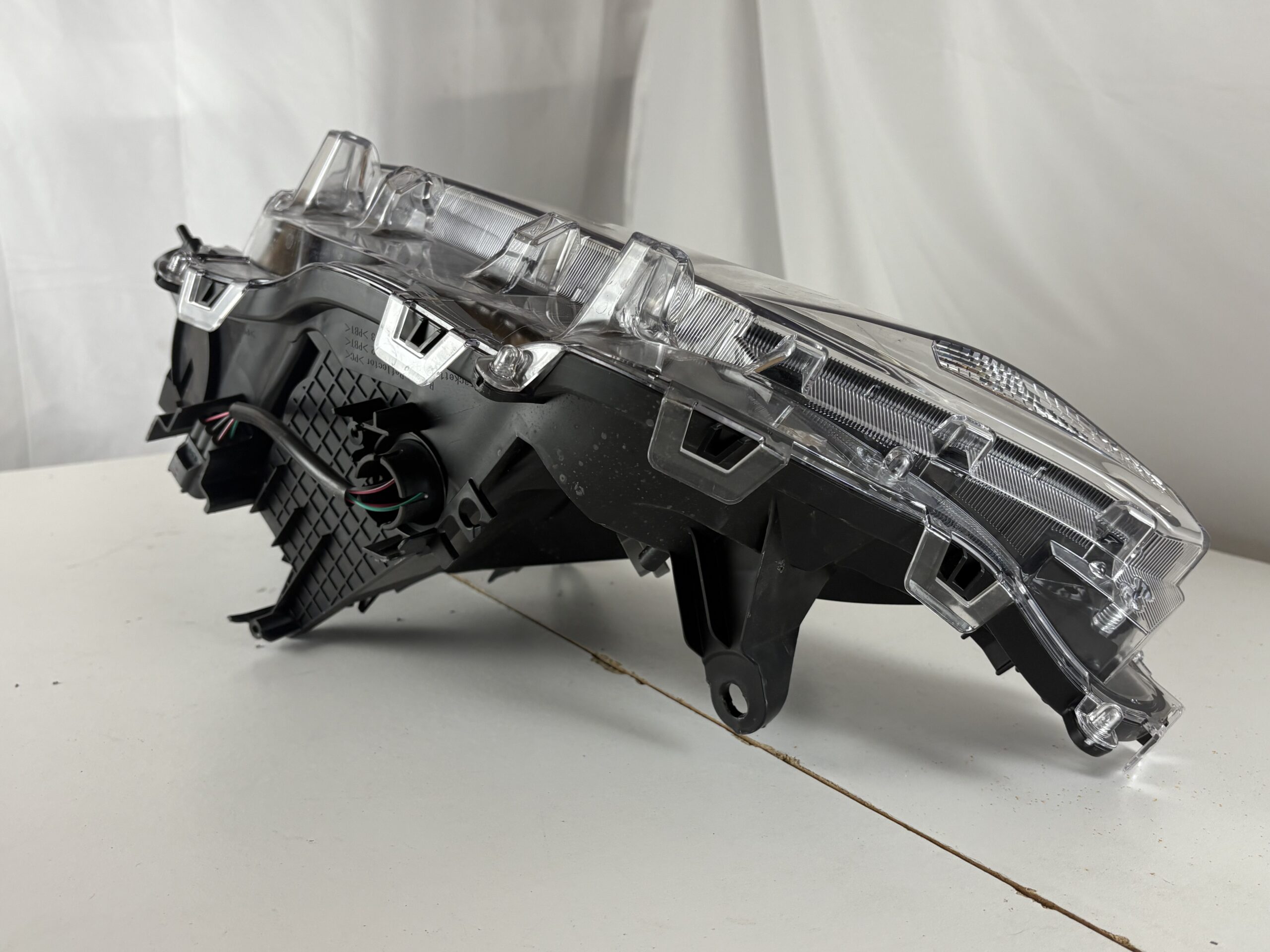 2019-2024 Toyota RAV4 Passenger Headlight