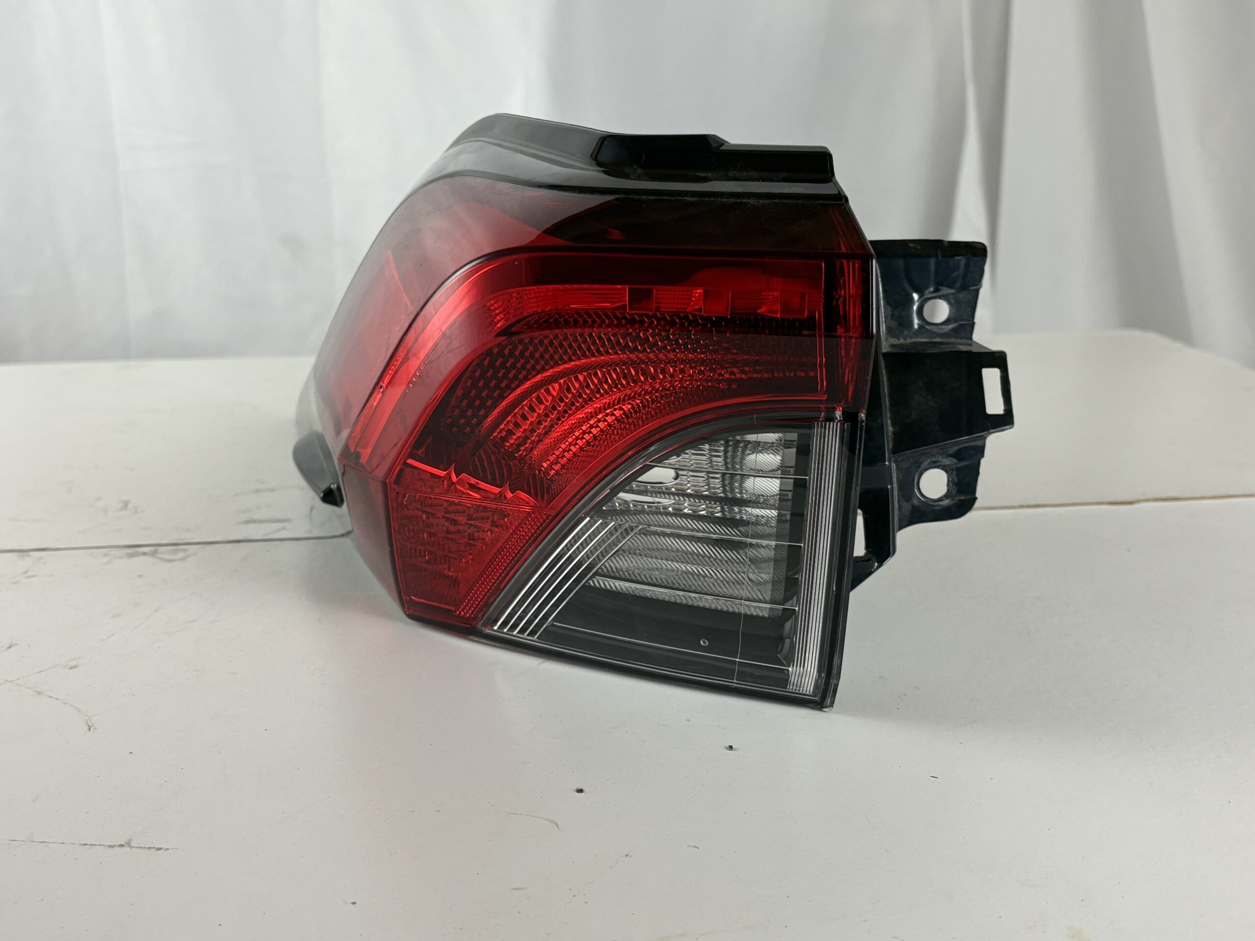 2019-2025 Toyota Rav4 Driver Taillight