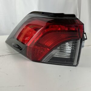 2019-2025 Toyota Rav4 Driver Taillight - Image 4