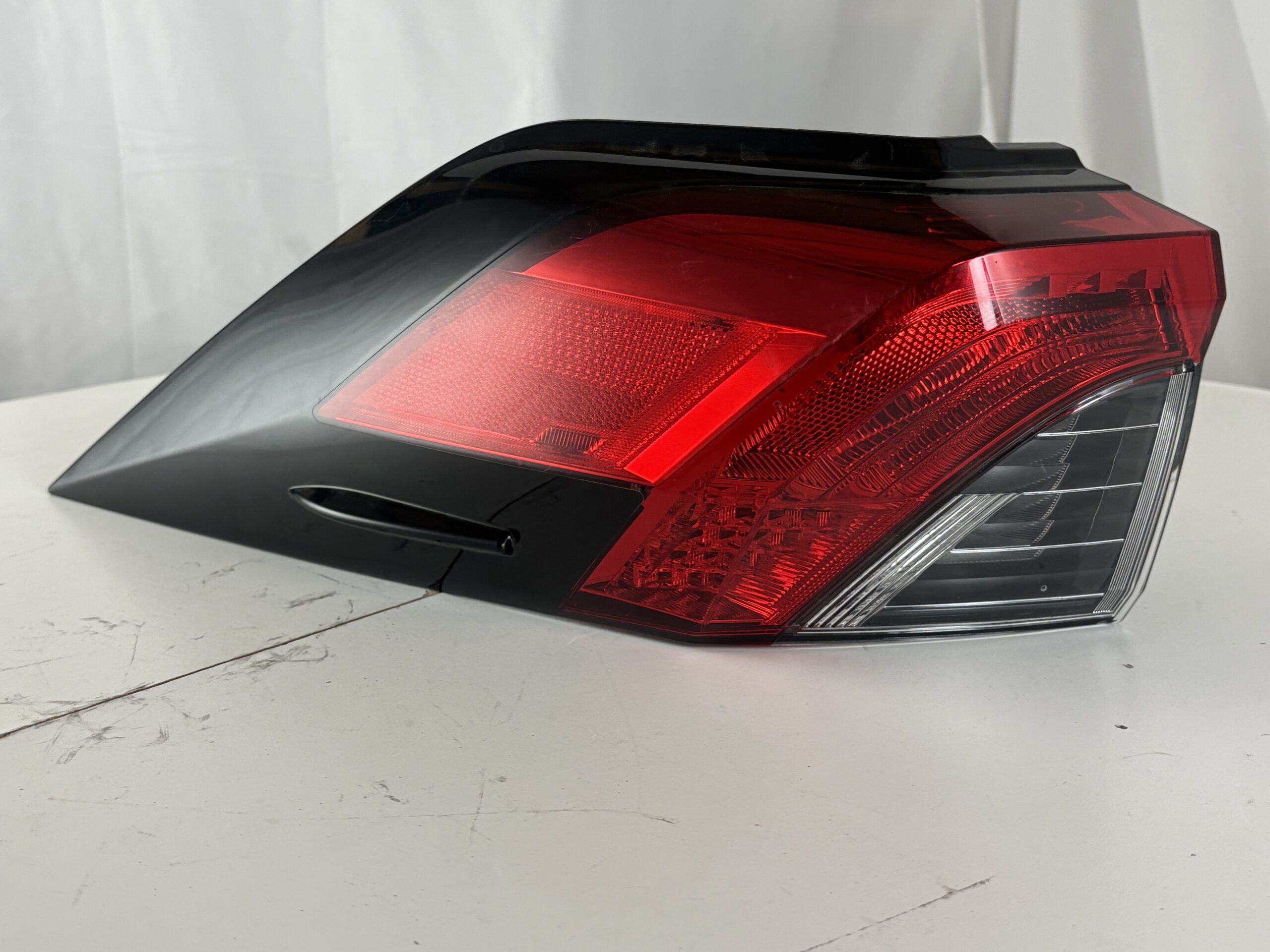 2019-2025 Toyota Rav4 Driver Taillight