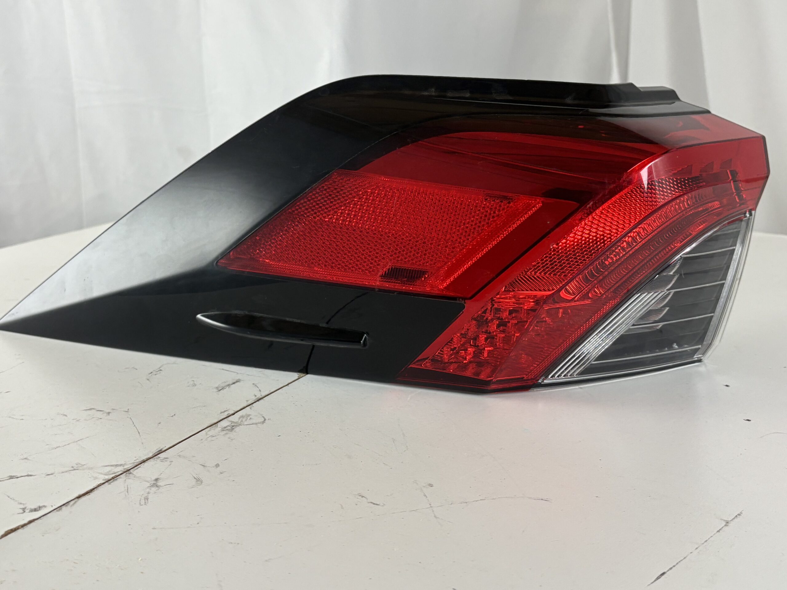 2019-2025 Toyota Rav4 Driver Taillight