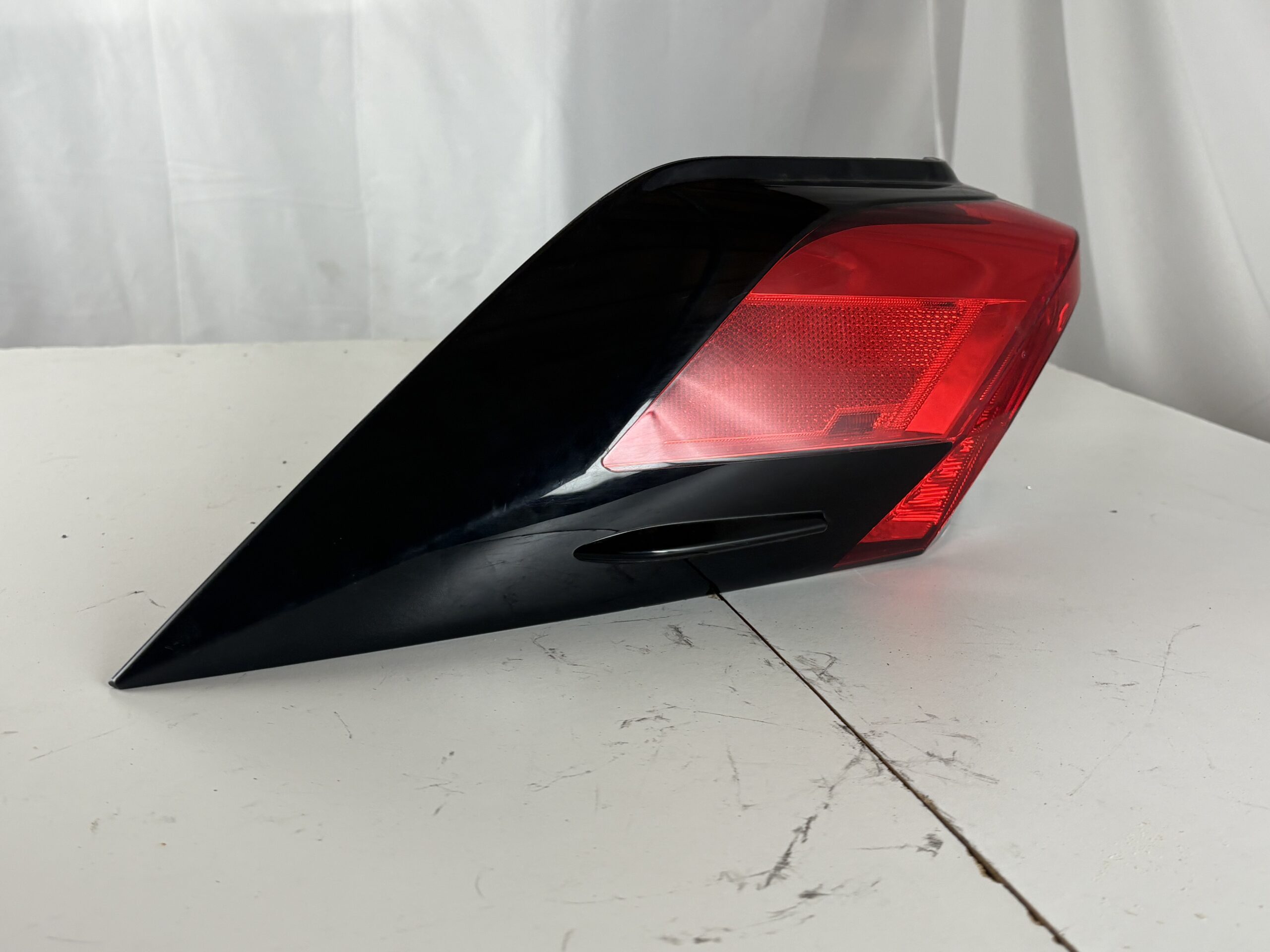 2019-2025 Toyota Rav4 Driver Taillight