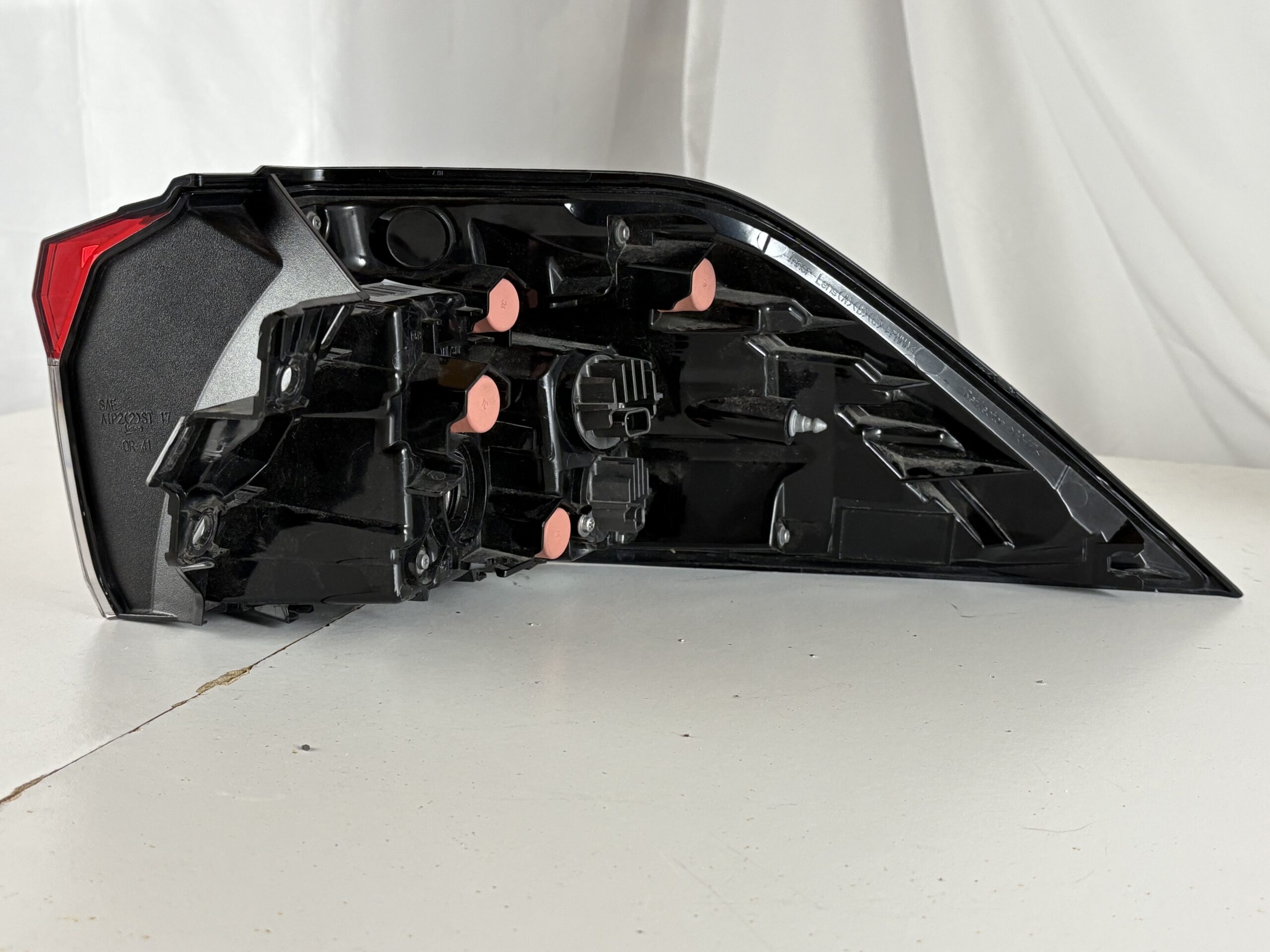 2019-2025 Toyota Rav4 Driver Taillight