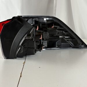 2019-2025 Toyota Rav4 Driver Taillight - Image 12