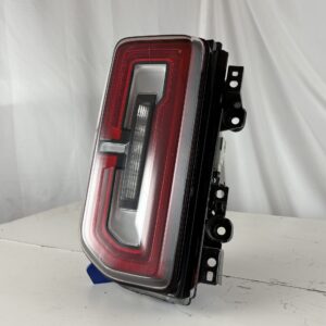 2021-2024 Ford Bronco Driver Taillight - Image 2