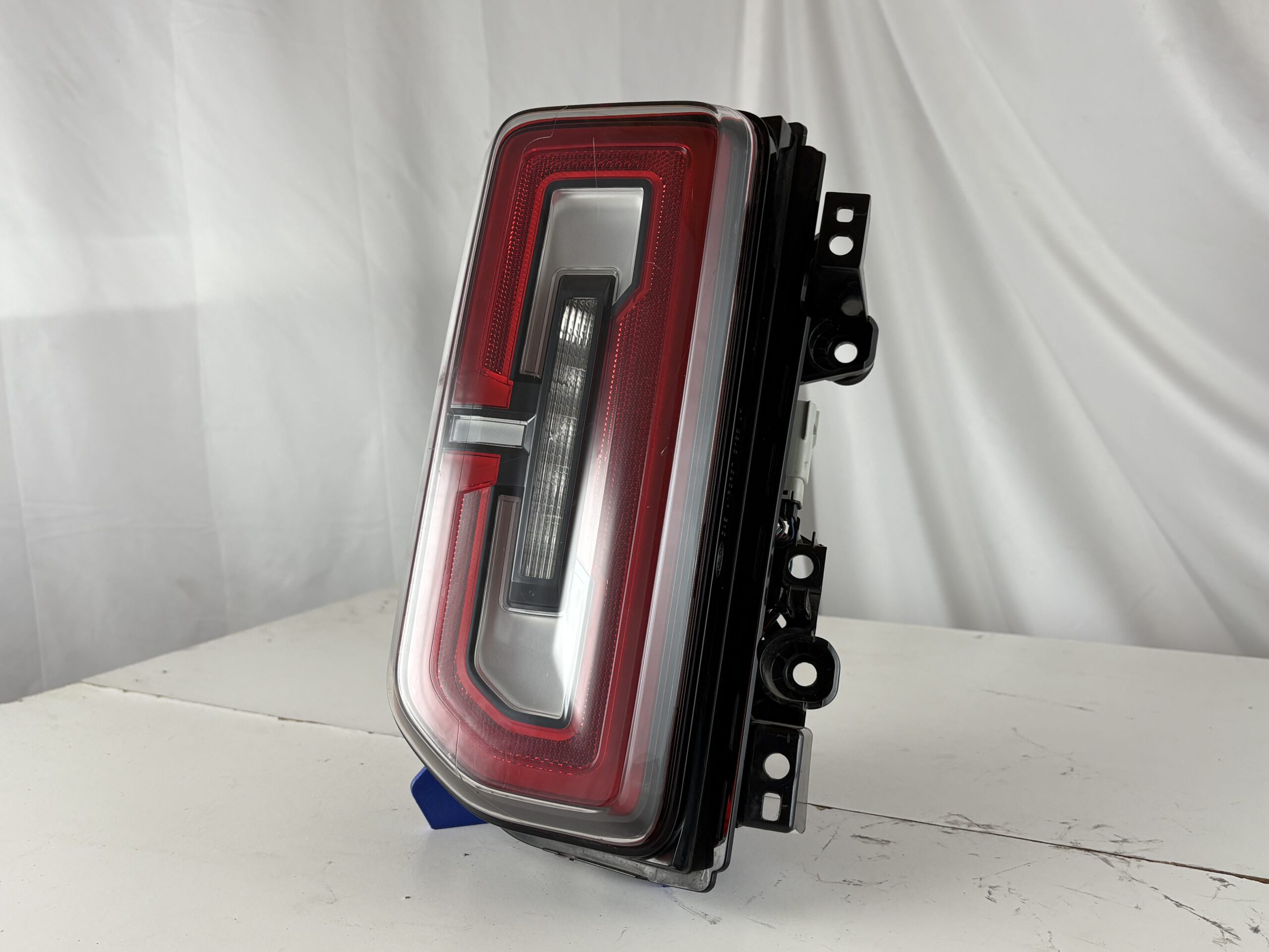 2021-2024 Ford Bronco Driver Taillight