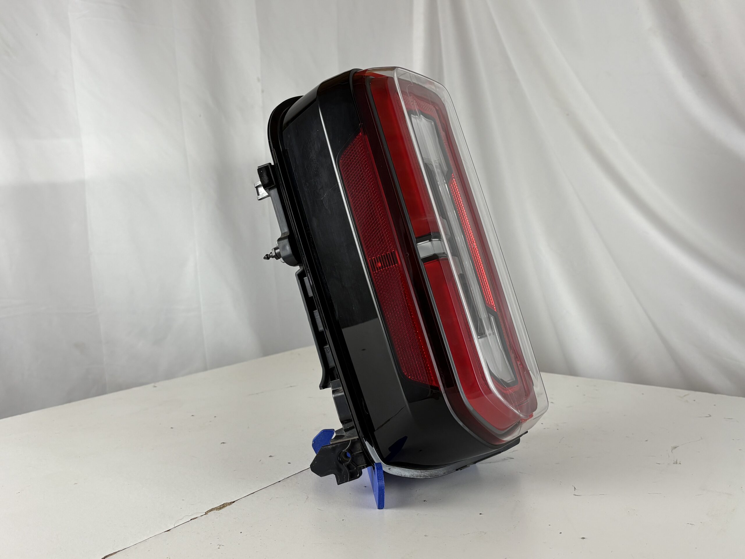 2021-2024 Ford Bronco Driver Taillight