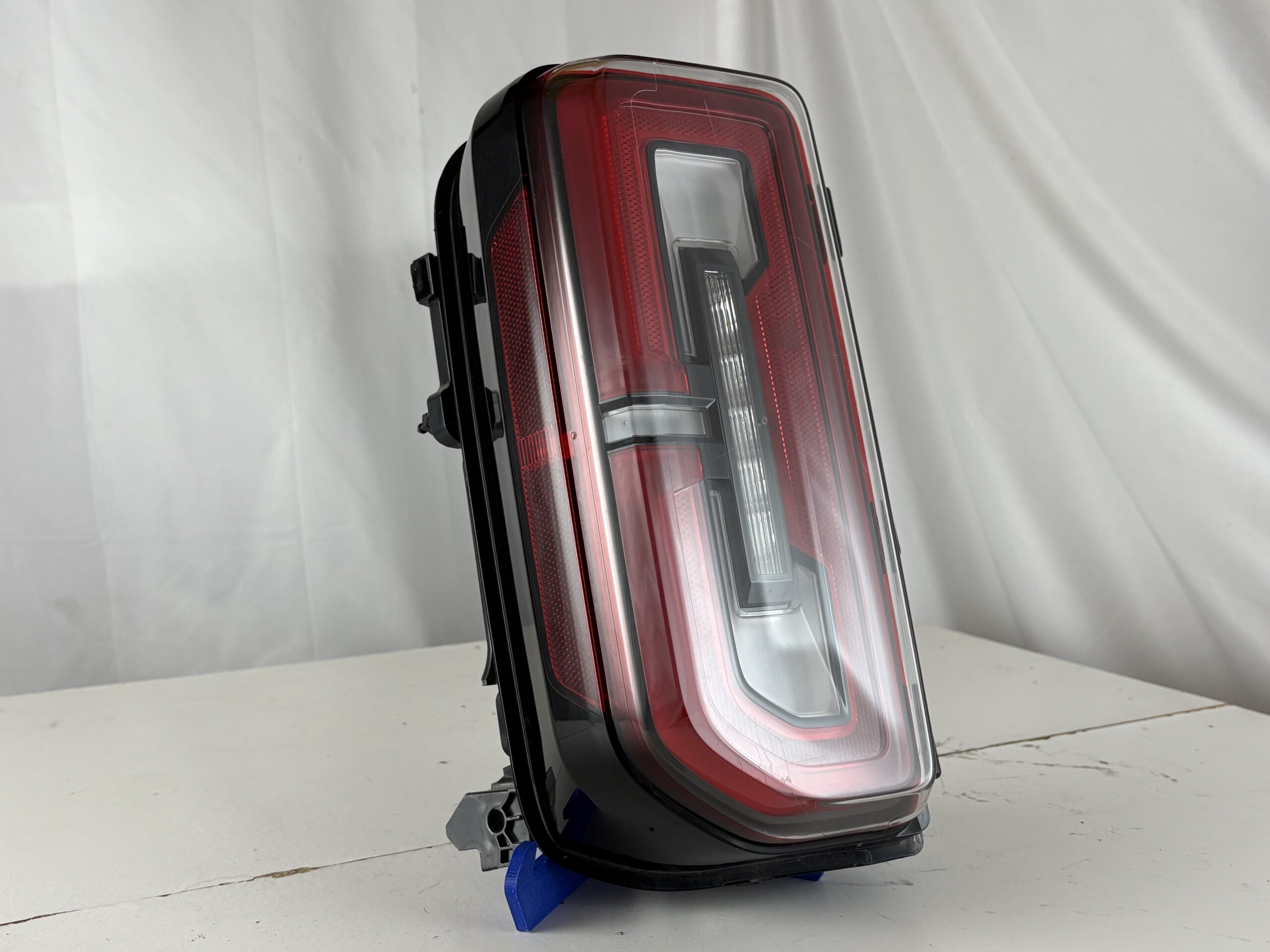 2021-2024 Ford Bronco Driver Taillight