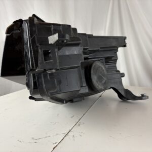 2020-2023 Volkswagen Atlas Cross Sport Passenger Headlight - Image 13