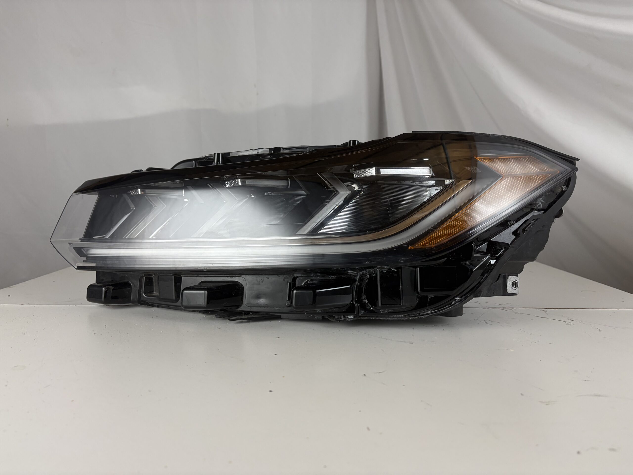 2025-2026 Volkswagen Jetta Driver Headlight