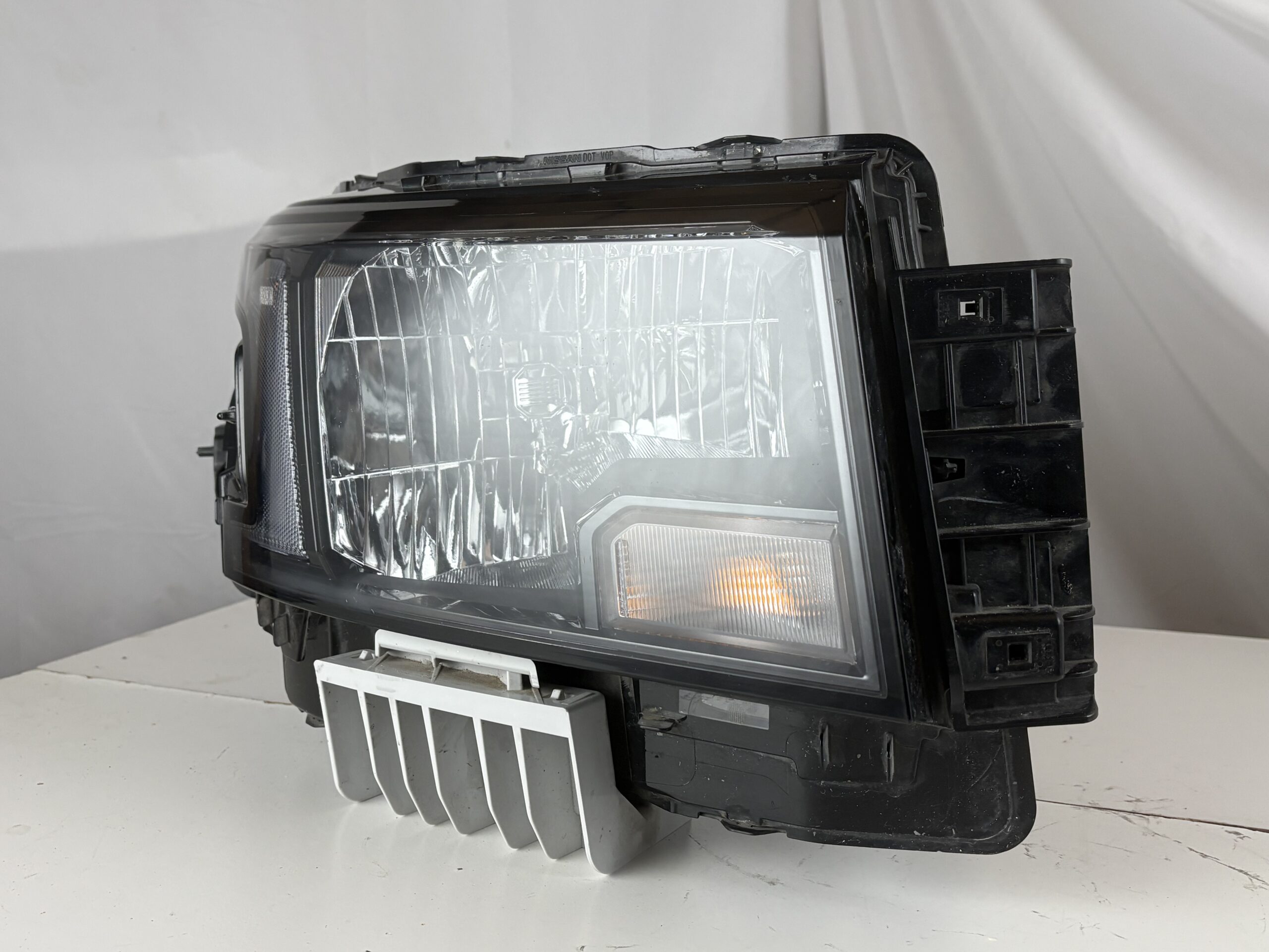 2022-2025 Nissan Frontier Passenger Headlight