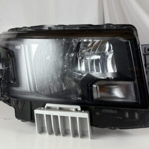 2022-2025 Nissan Frontier Passenger Headlight - Image 4