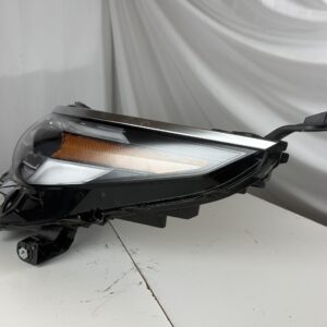 2021-2025 Toyota Sienna Driver Headlight - Image 17