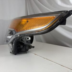 2011-2015 Ford Explorer Driver Headlight - Image 16