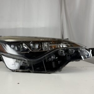 2017-2019 Toyota Corolla Passenger Headlight - Image 1