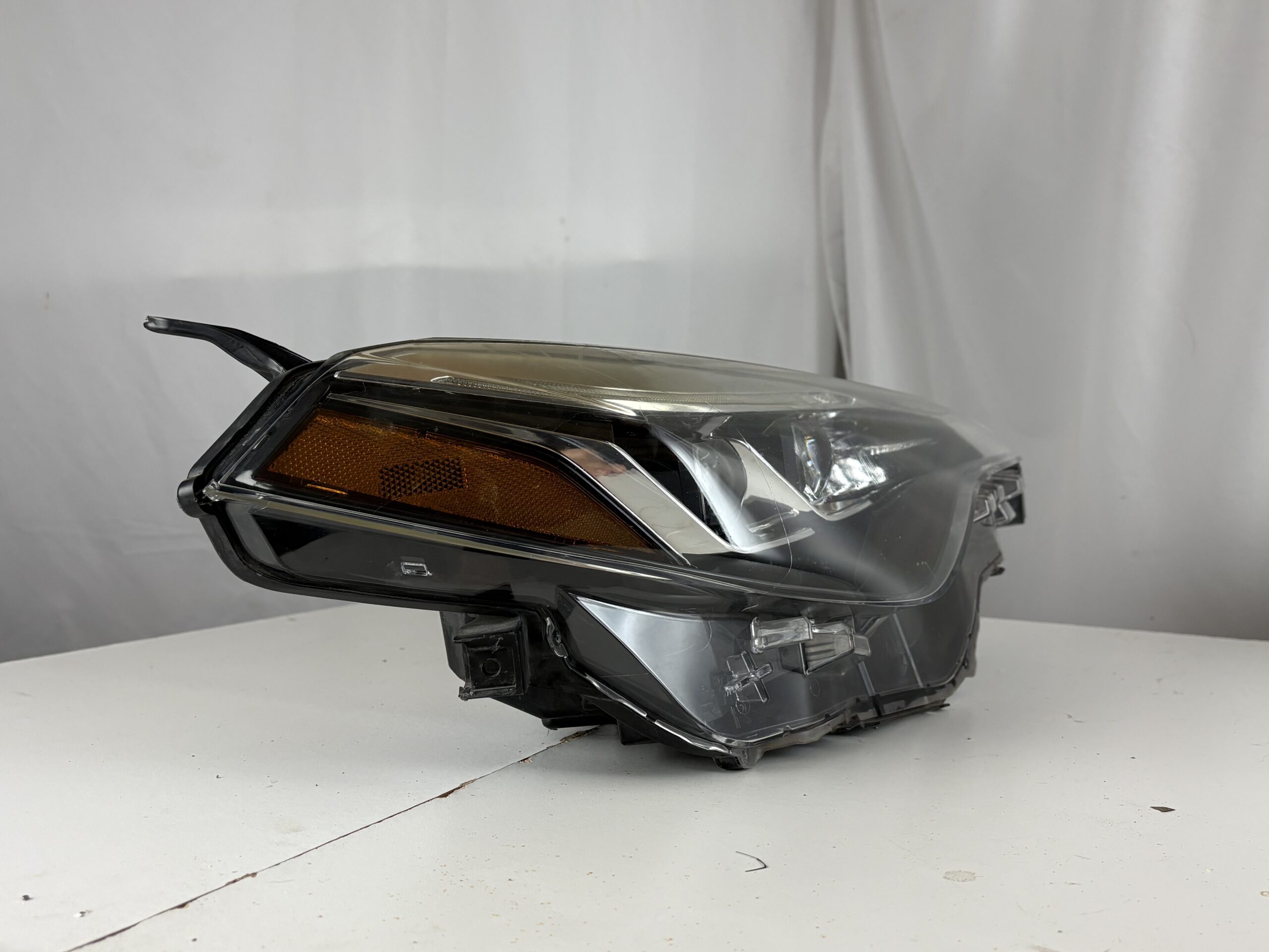 2017-2019 Toyota Corolla Passenger Headlight