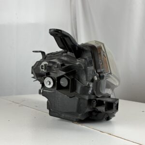2017-2019 Toyota Corolla Passenger Headlight - Image 15