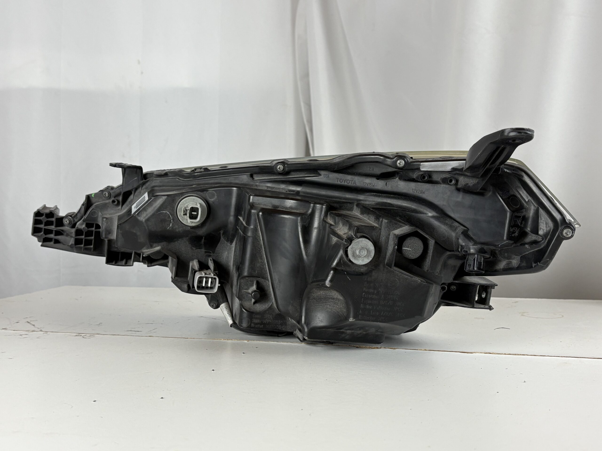 2017-2019 Toyota Corolla Passenger Headlight