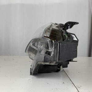 2017-2019 Toyota Corolla Passenger Headlight - Image 2