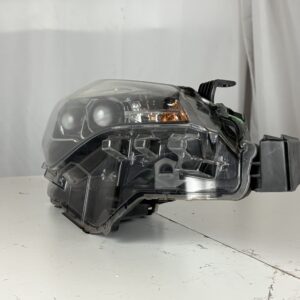 2017-2019 Toyota Corolla Passenger Headlight - Image 3