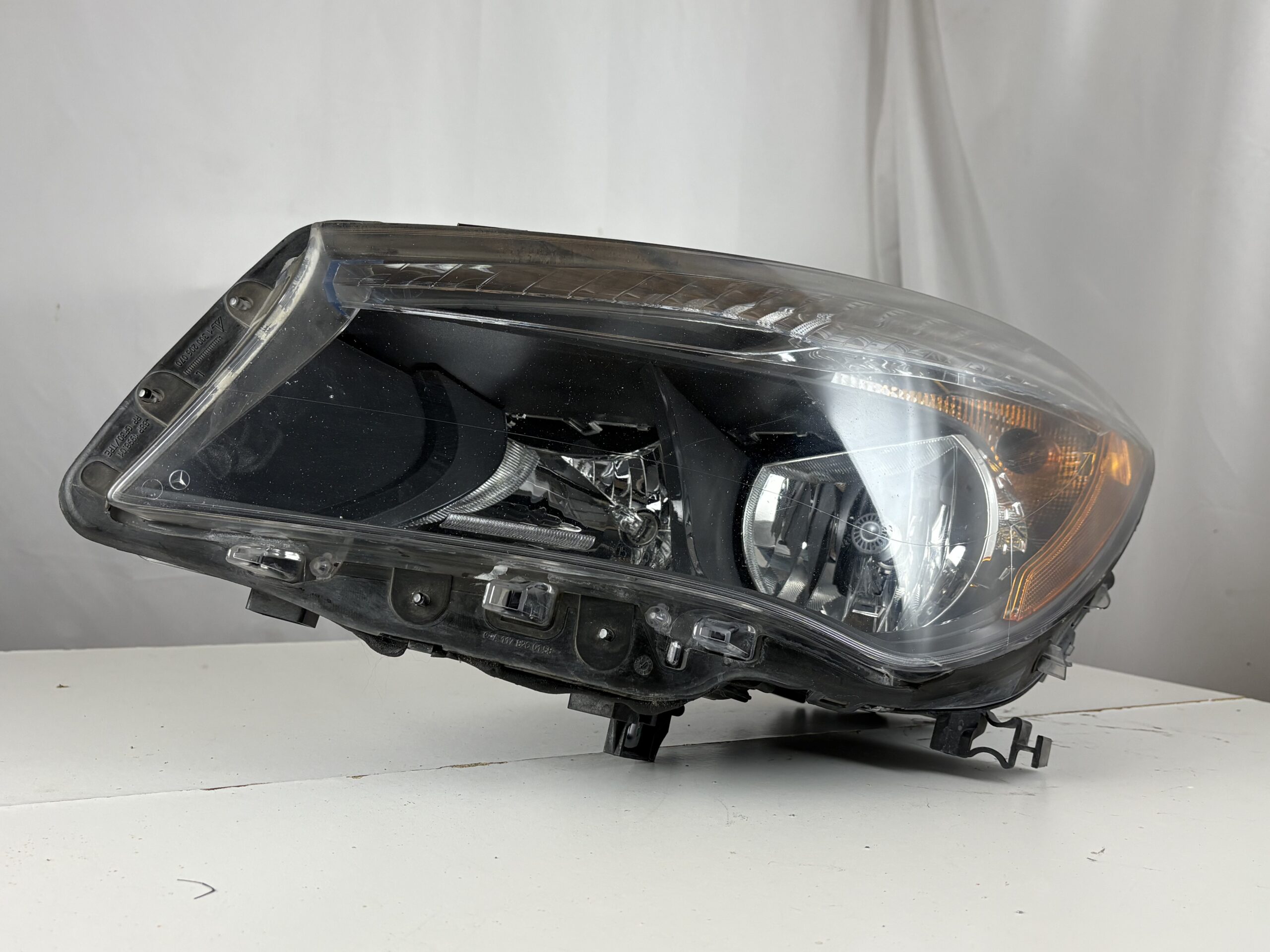 2014-2017 Mercedes-Benz CLA250 Driver Headlight