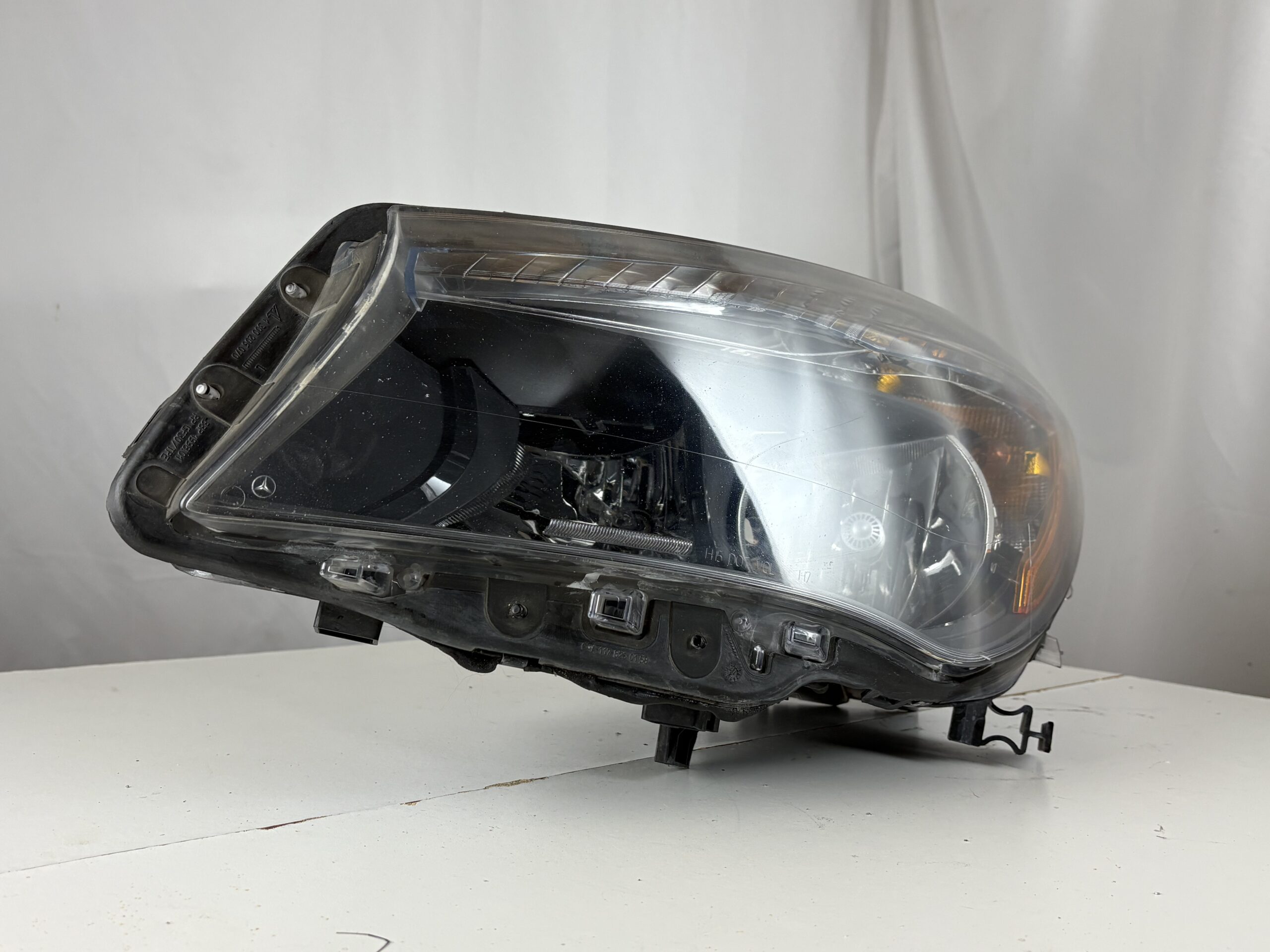 2014-2017 Mercedes-Benz CLA250 Driver Headlight