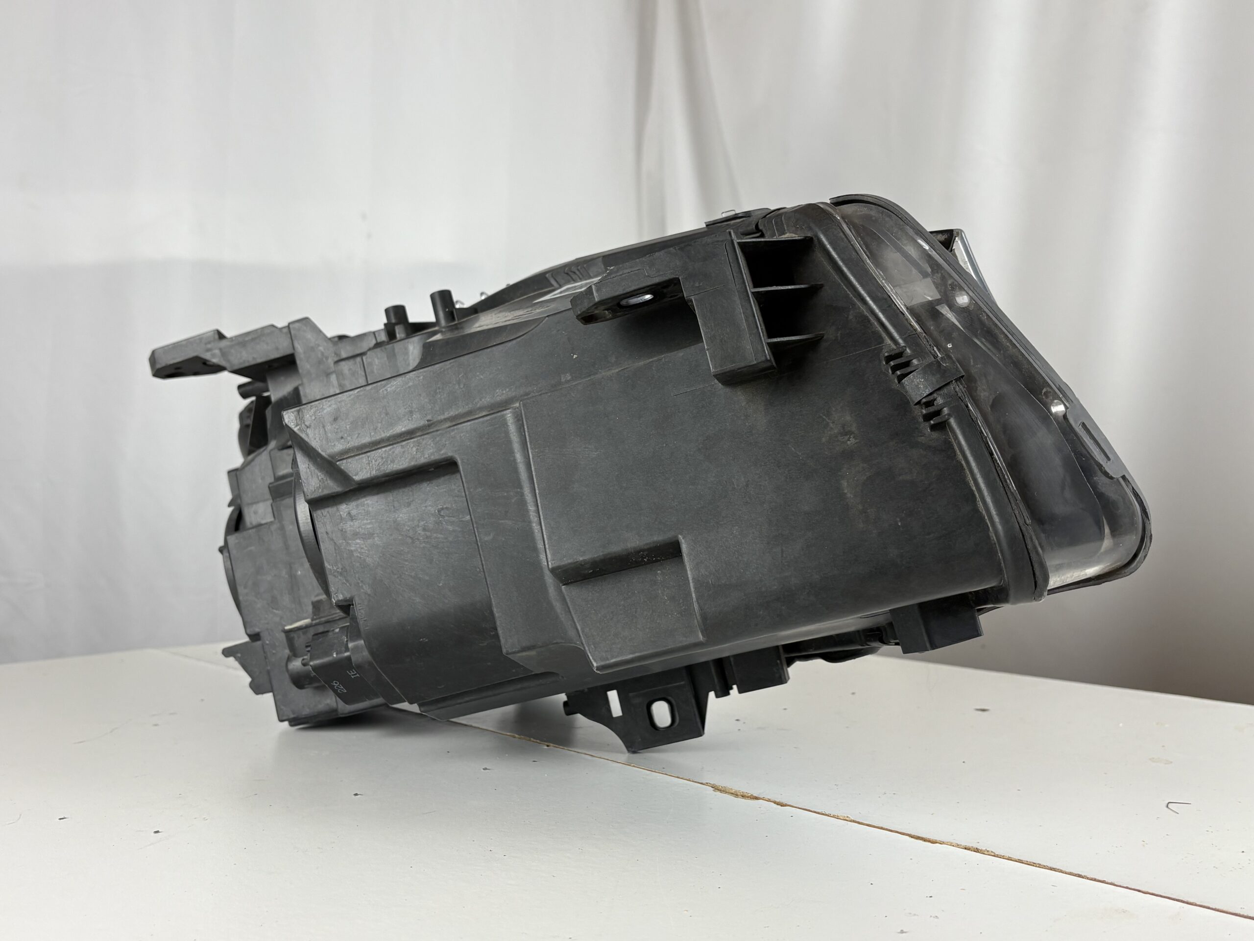 2014-2017 Mercedes-Benz CLA250 Driver Headlight
