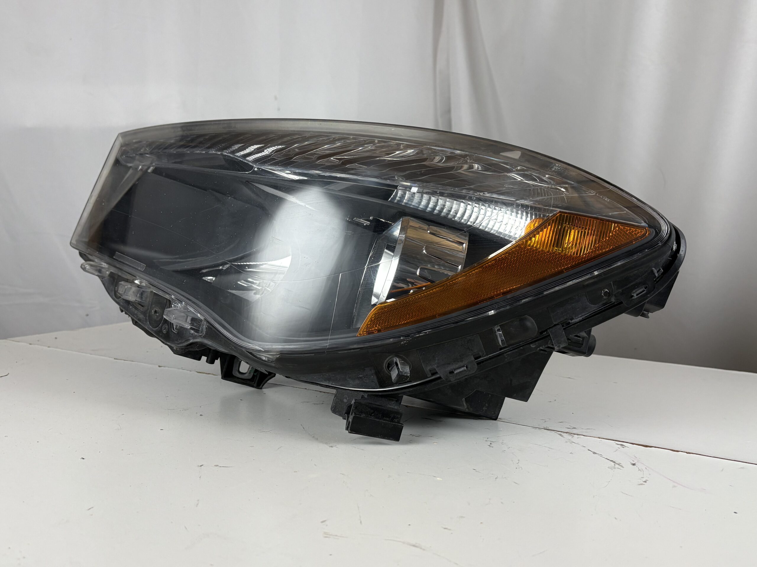 2014-2017 Mercedes-Benz CLA250 Driver Headlight