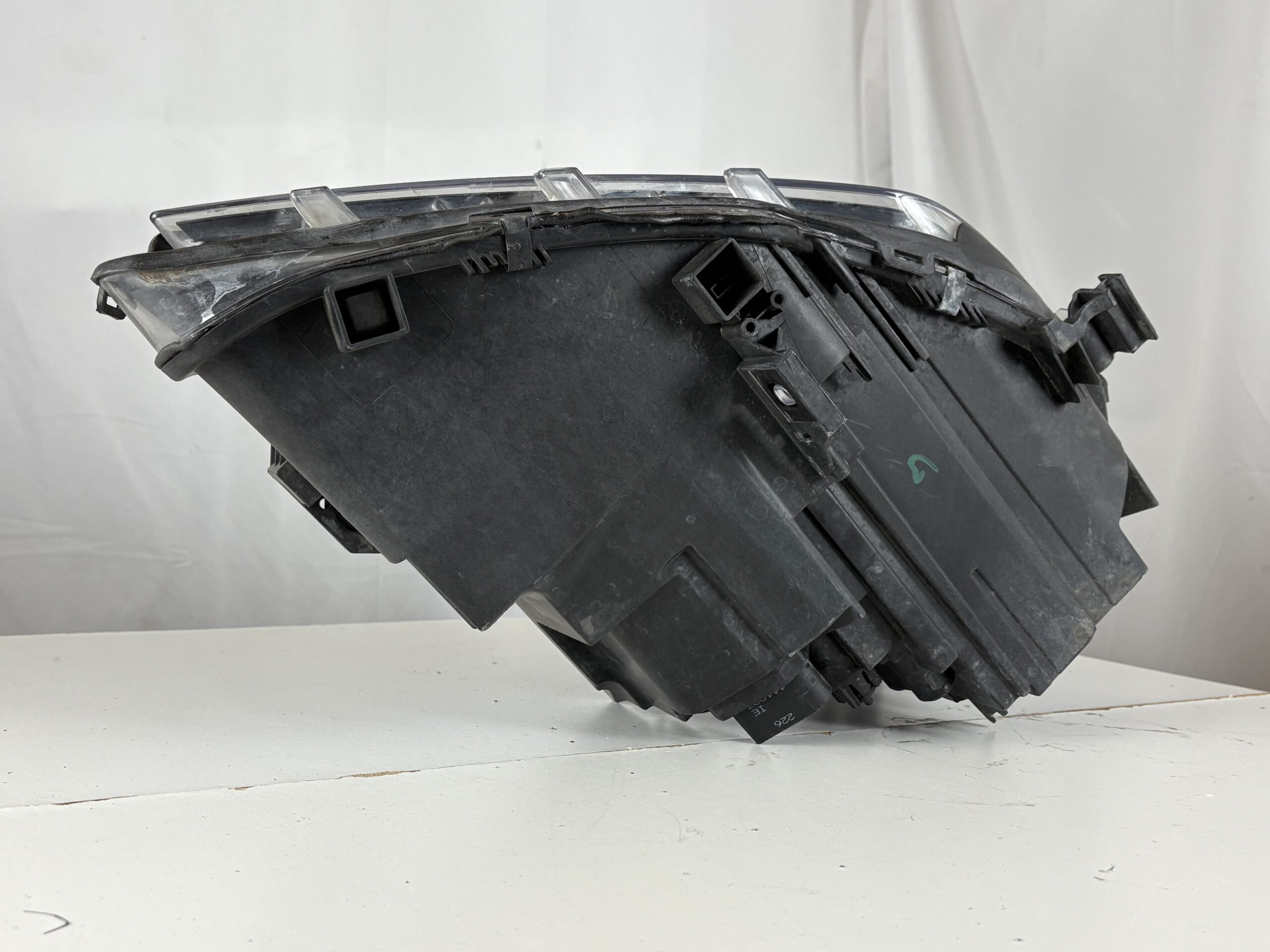 2014-2017 Mercedes-Benz CLA250 Driver Headlight