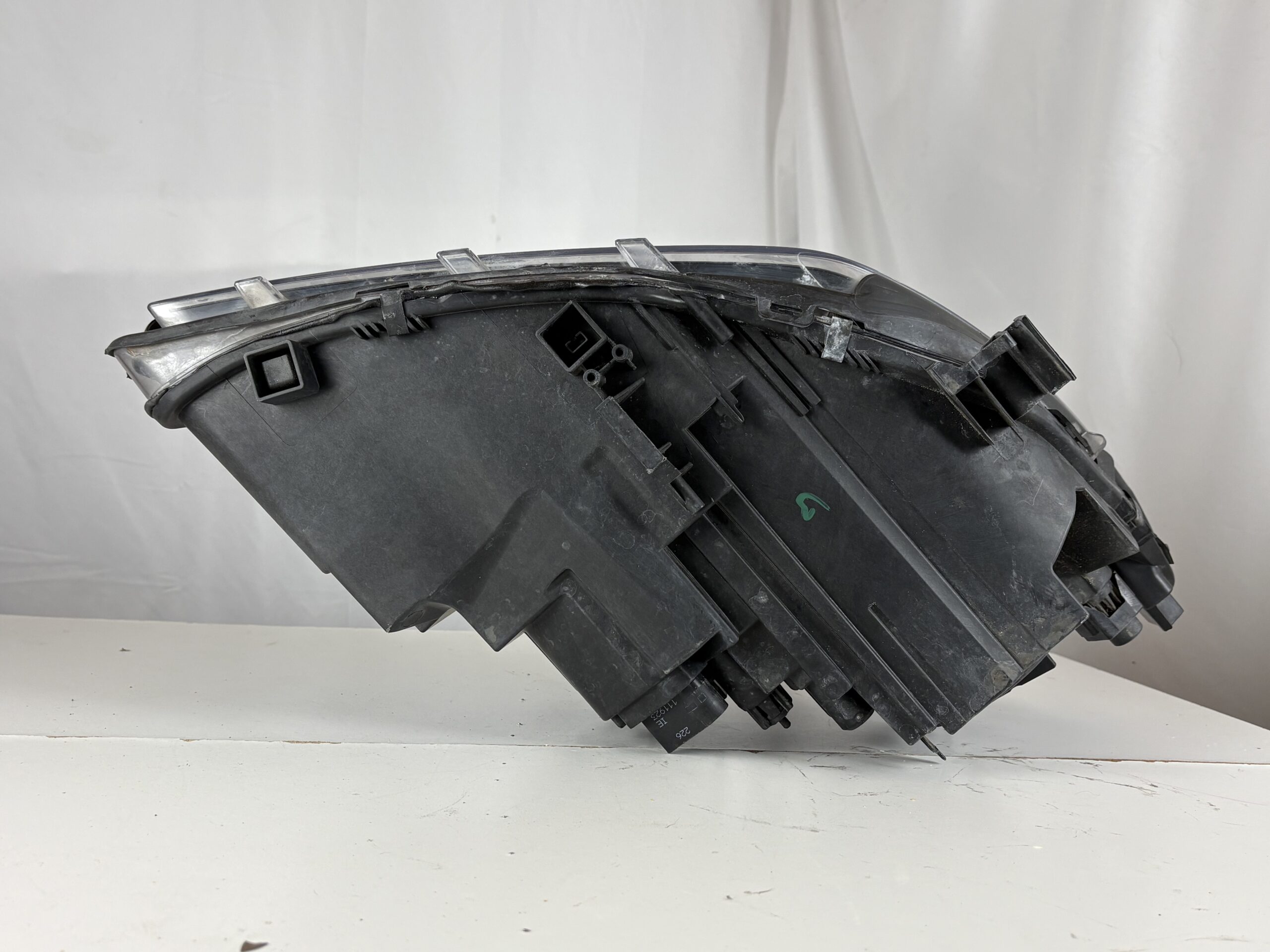 2014-2017 Mercedes-Benz CLA250 Driver Headlight