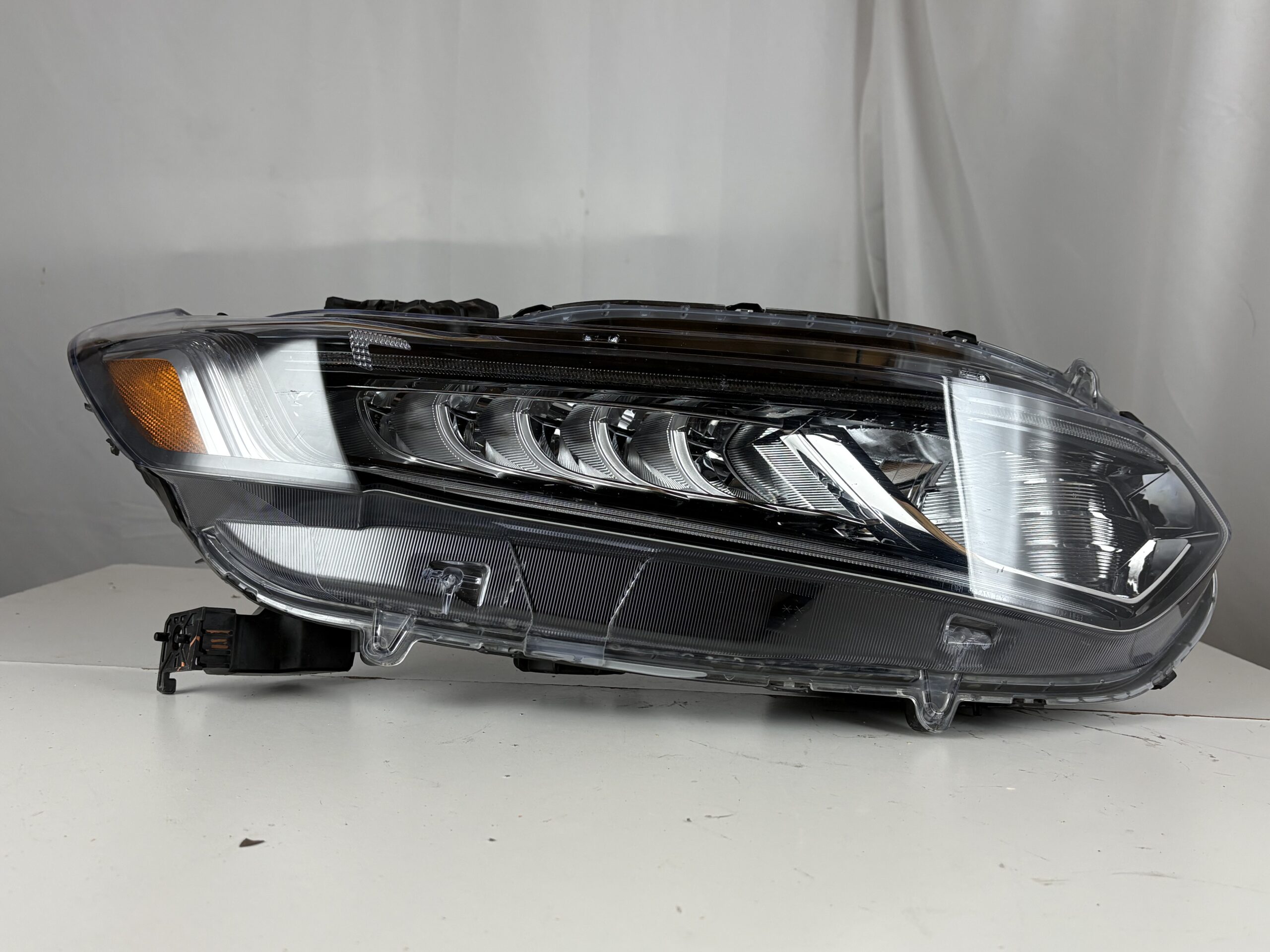 2018-2020 Honda Accord Passenger Headlight