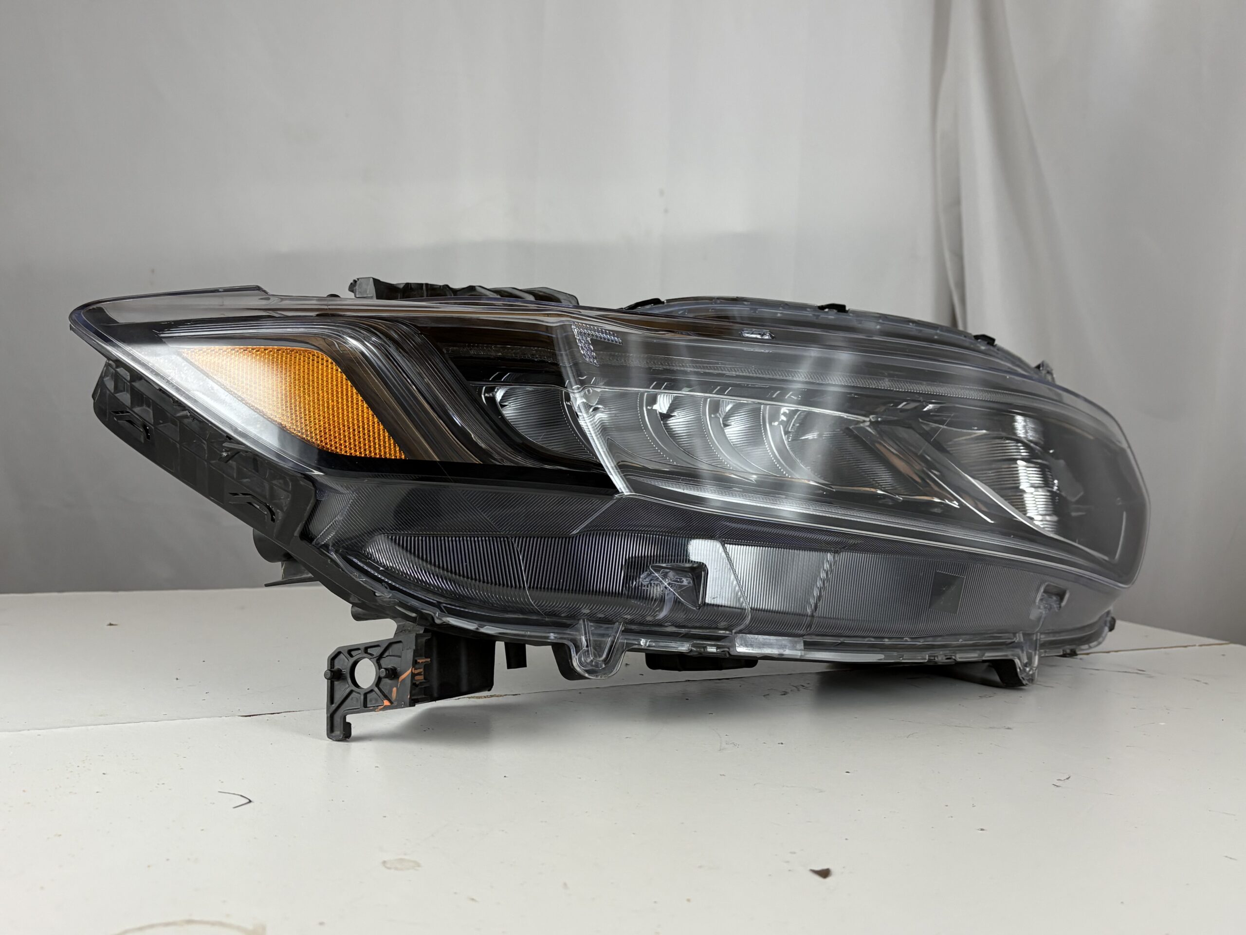 2018-2020 Honda Accord Passenger Headlight