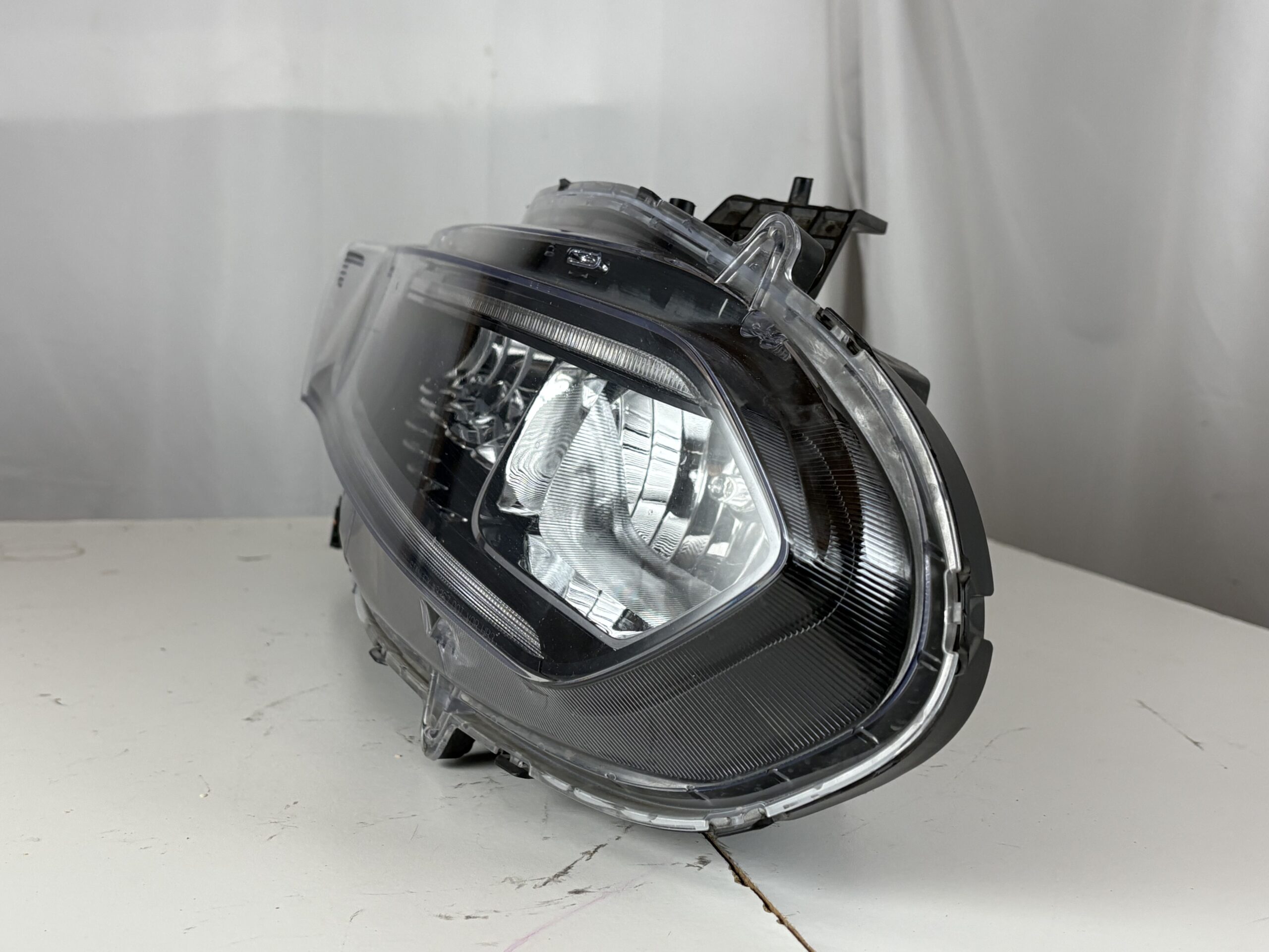 2018-2020 Honda Accord Passenger Headlight